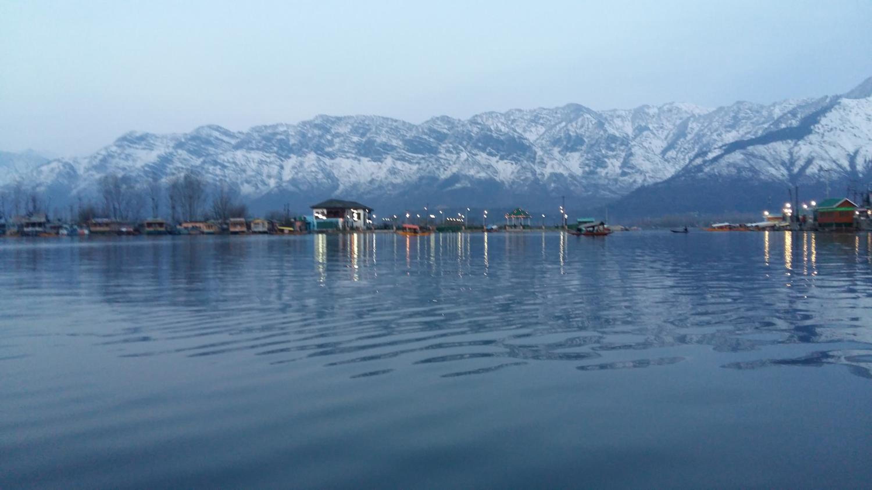 Jacqueline houseboat view 5