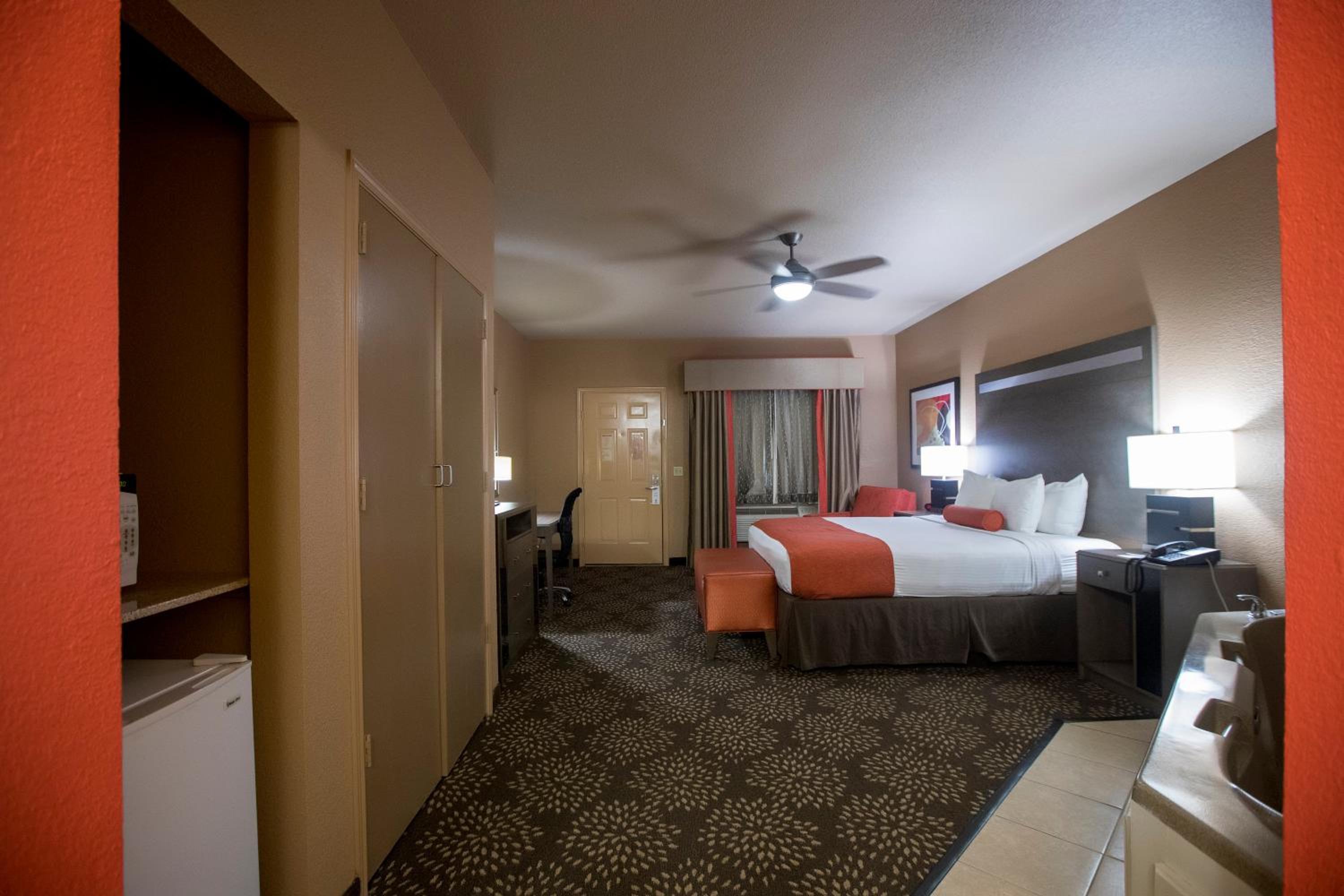 Best Western Executive Inn El Campo - Property Image 5