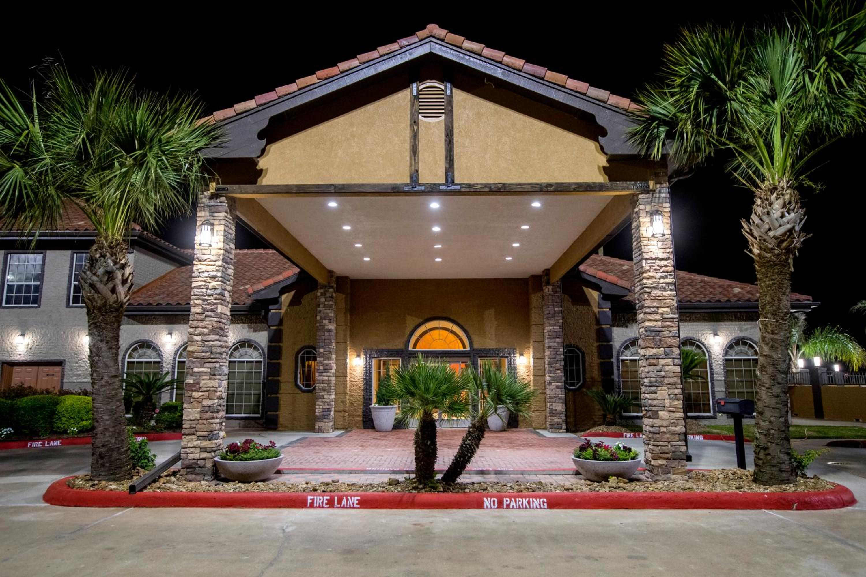 Best Western Executive Inn El Campo - Property Image 12