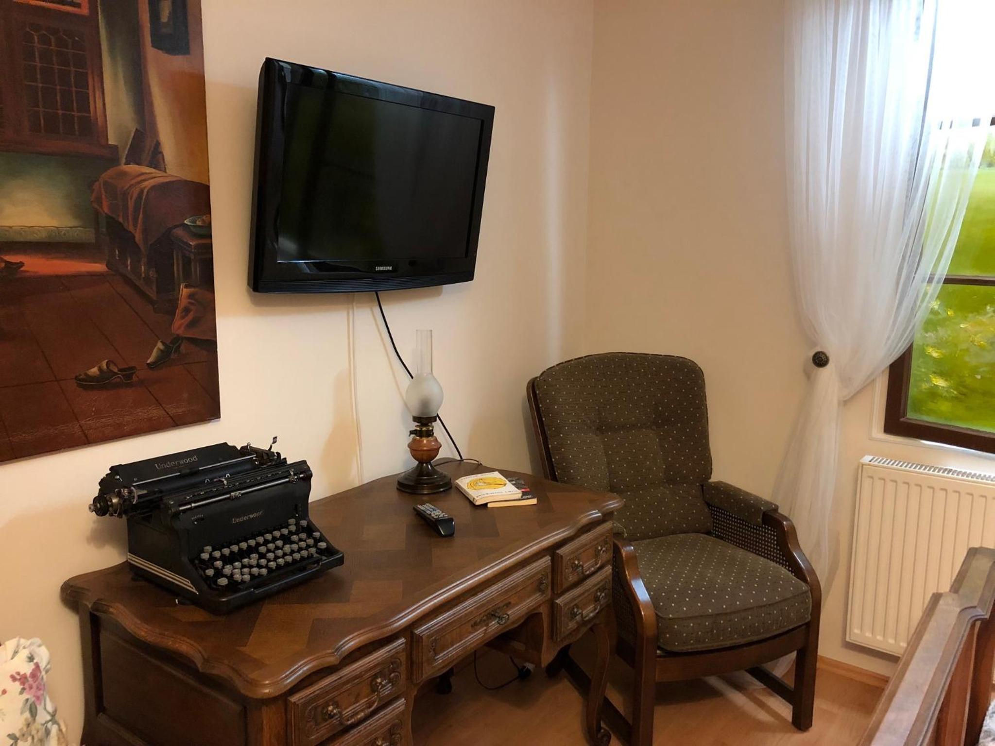 Photo 15