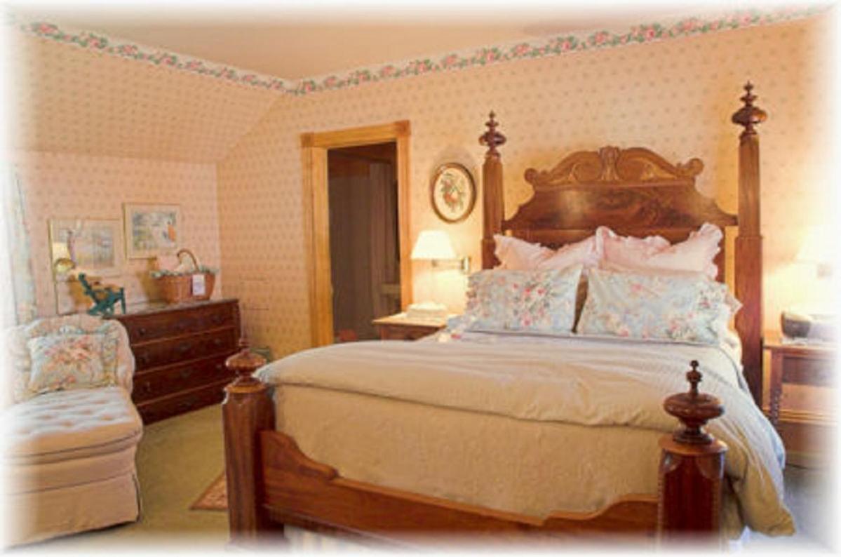 White Lace Inn