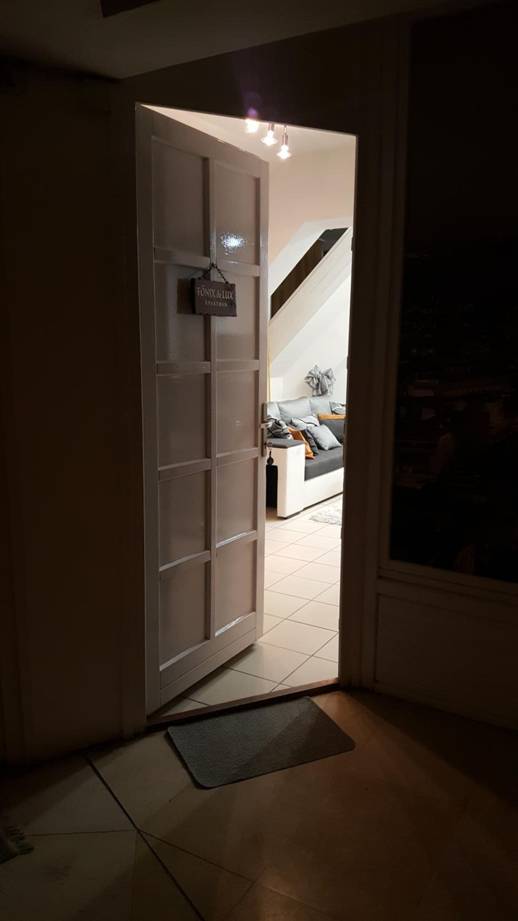Főnix de Lux Apartman view 3