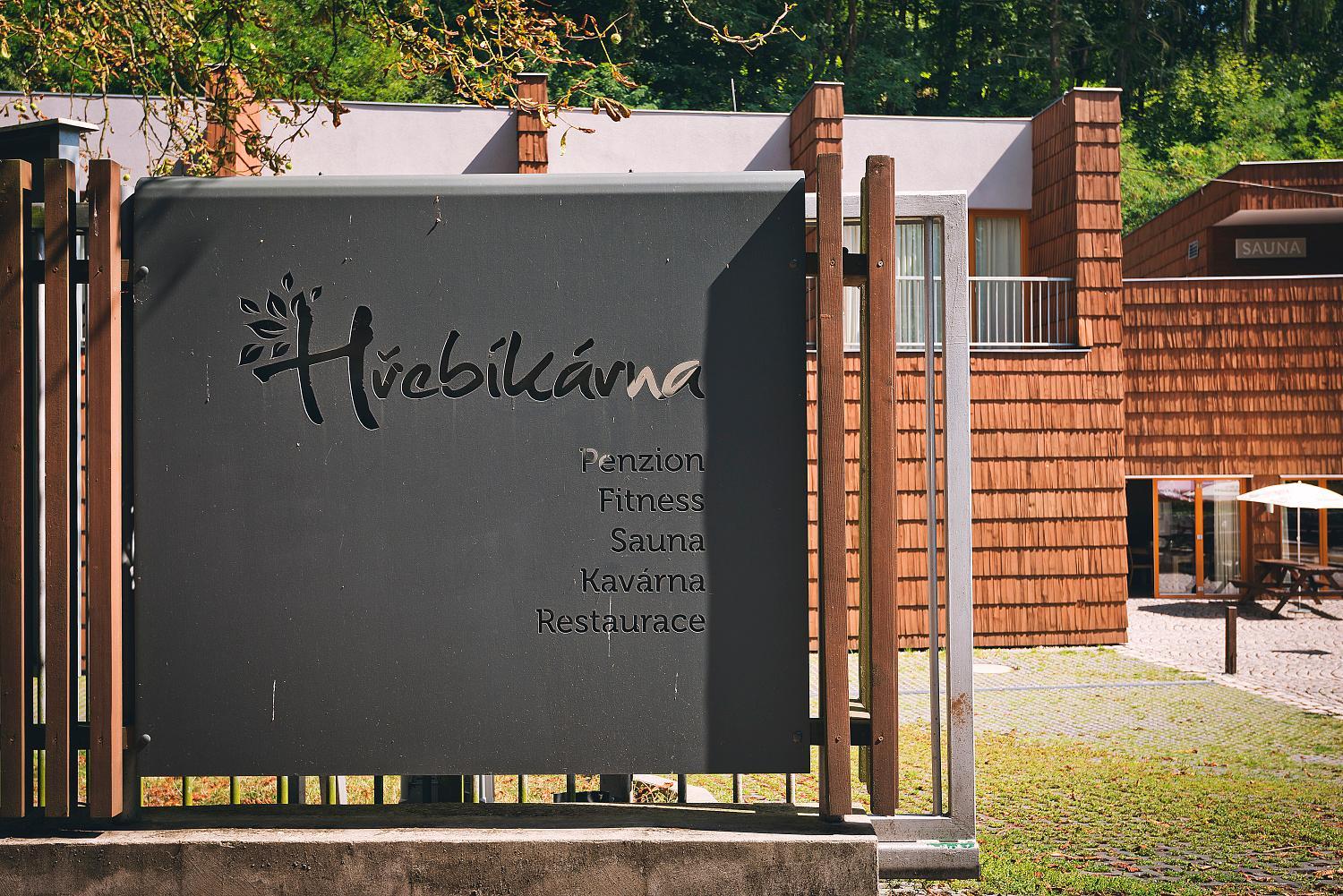 Restaurace a Pension Hřebíkárna