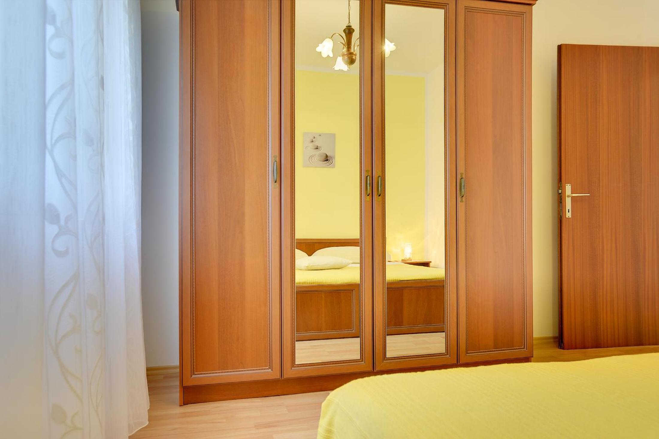 Apartments Danilo view 4
