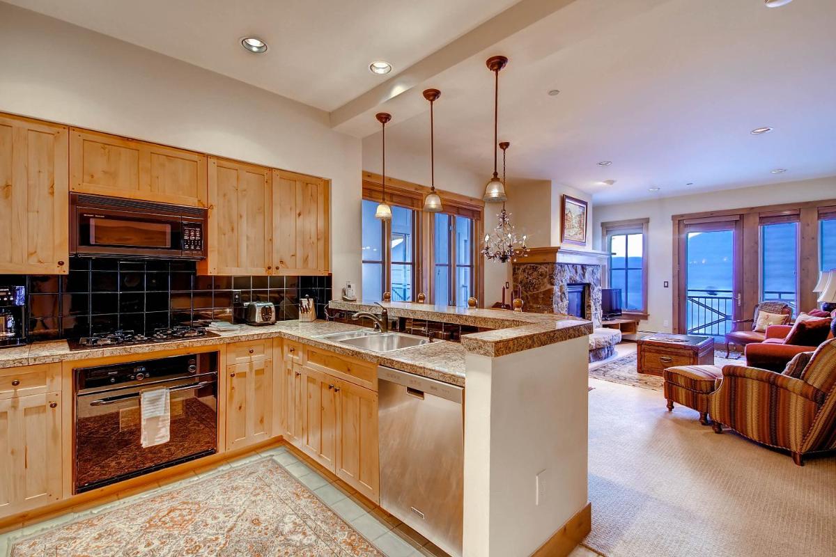 Villa Montane by East West Hospitality