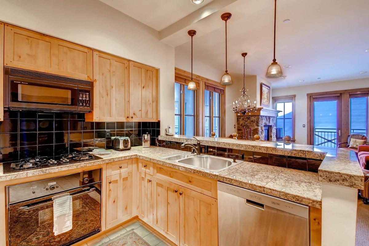 Villa Montane by East West Hospitality