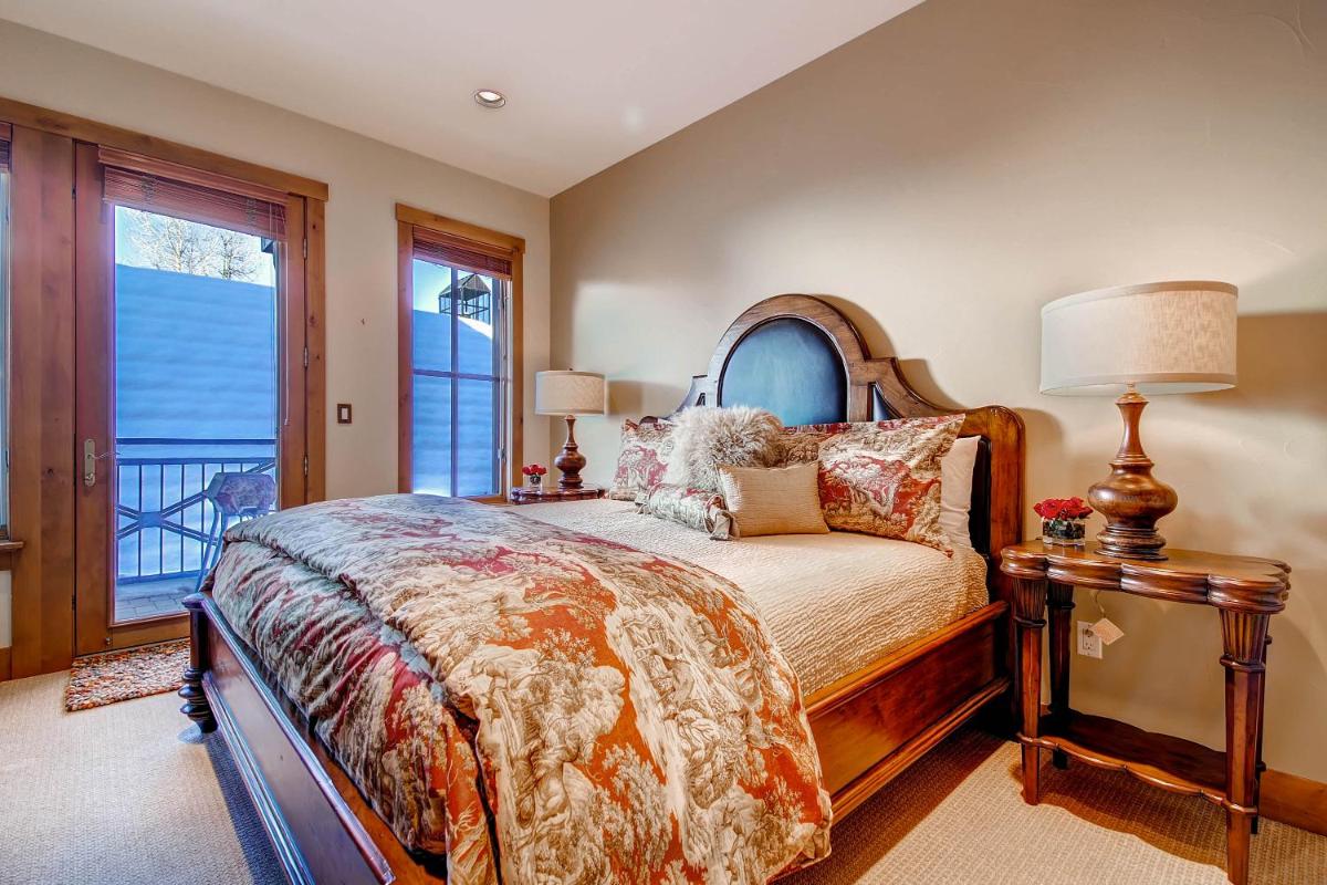 Villa Montane by East West Hospitality