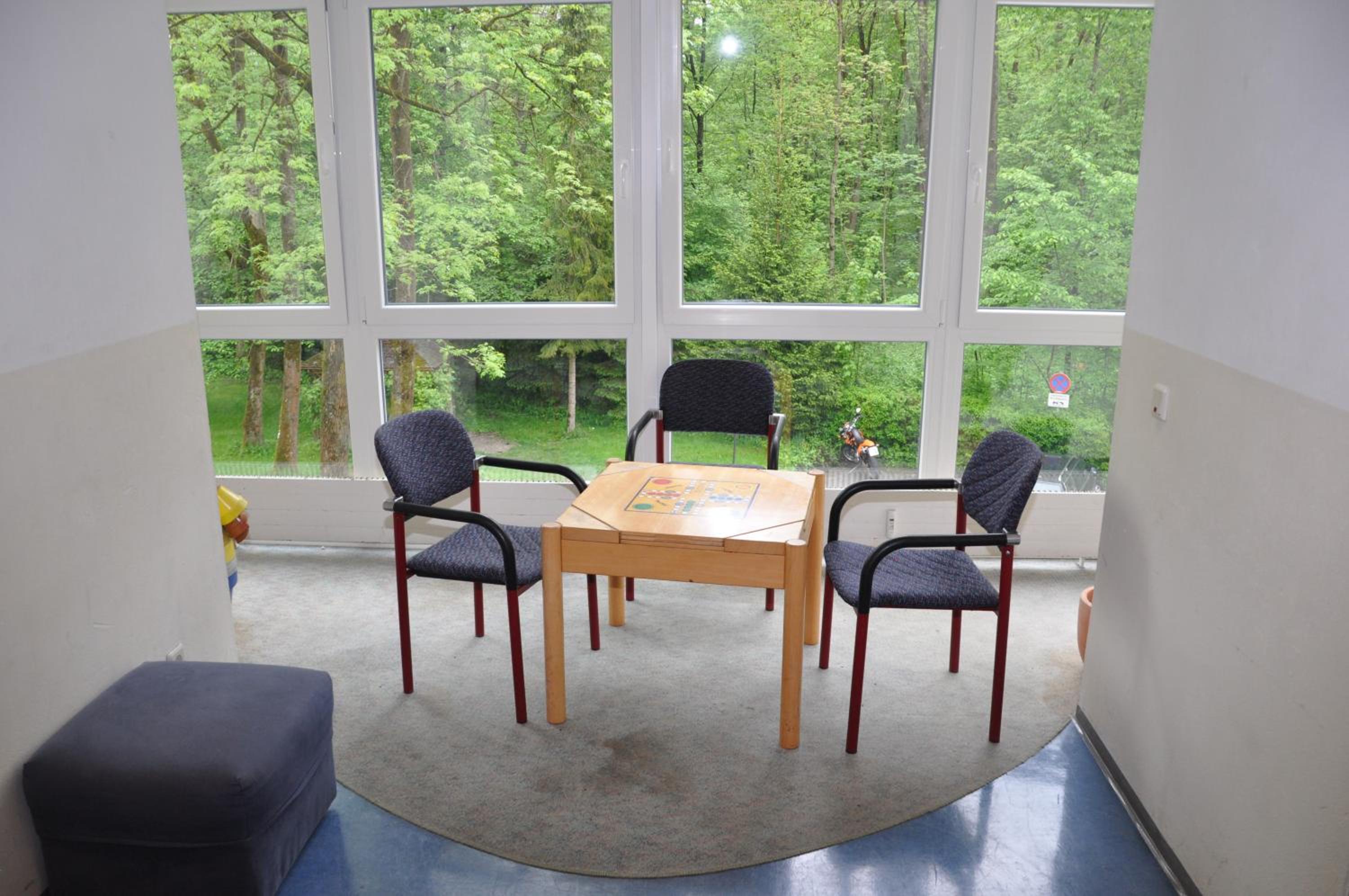 Eduard-Heinrich-Haus, Hostel