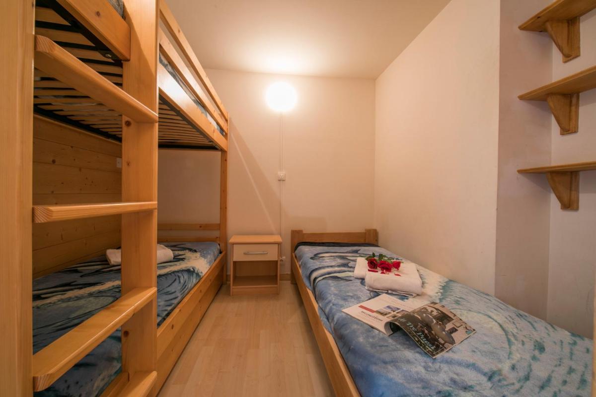 Résidence Grand Roc - Ancolies 206 Happy Rentals view 2