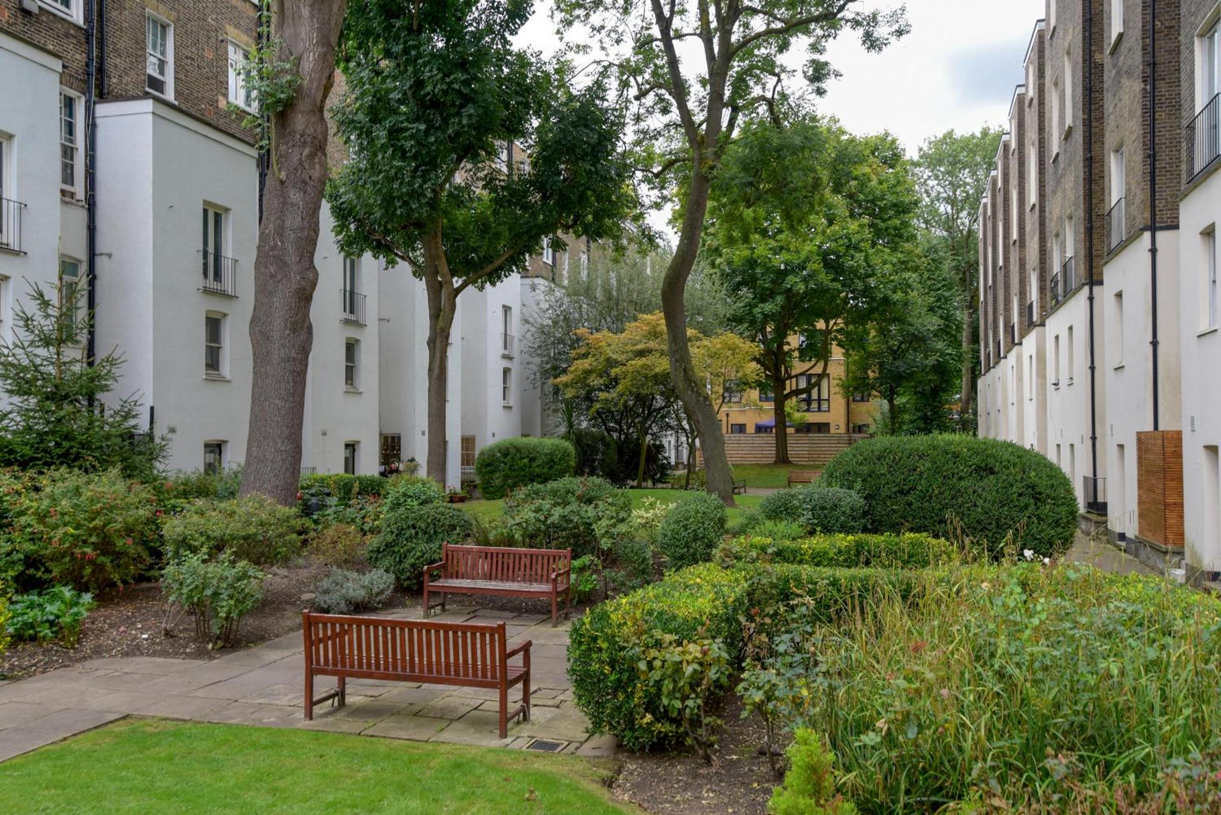 Gloucester Gardens