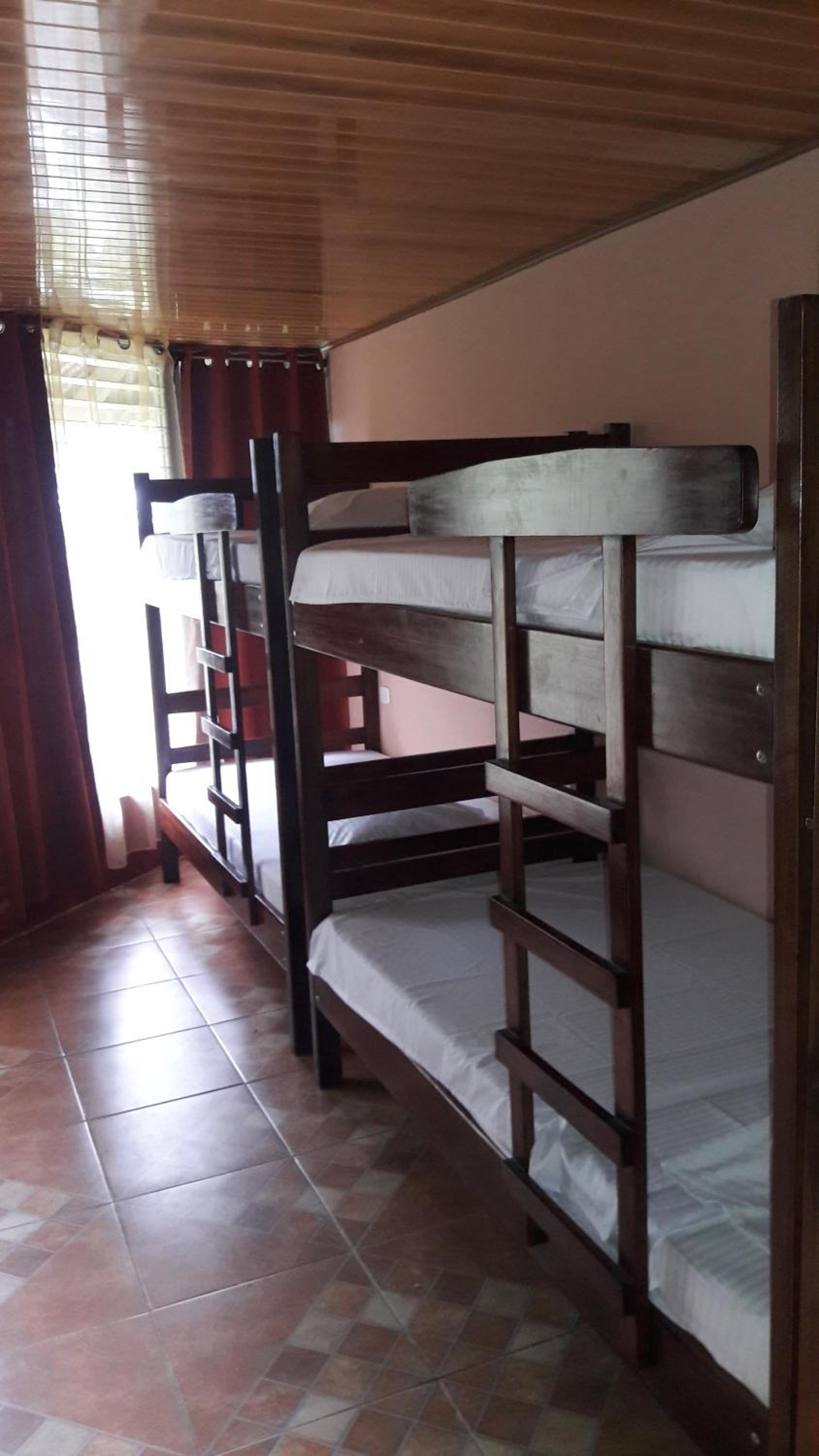 Hostal y cabinas anita-and rafting tour!