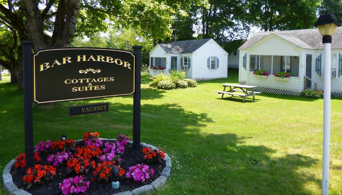 Bar Harbor Cottages & Suites view 3