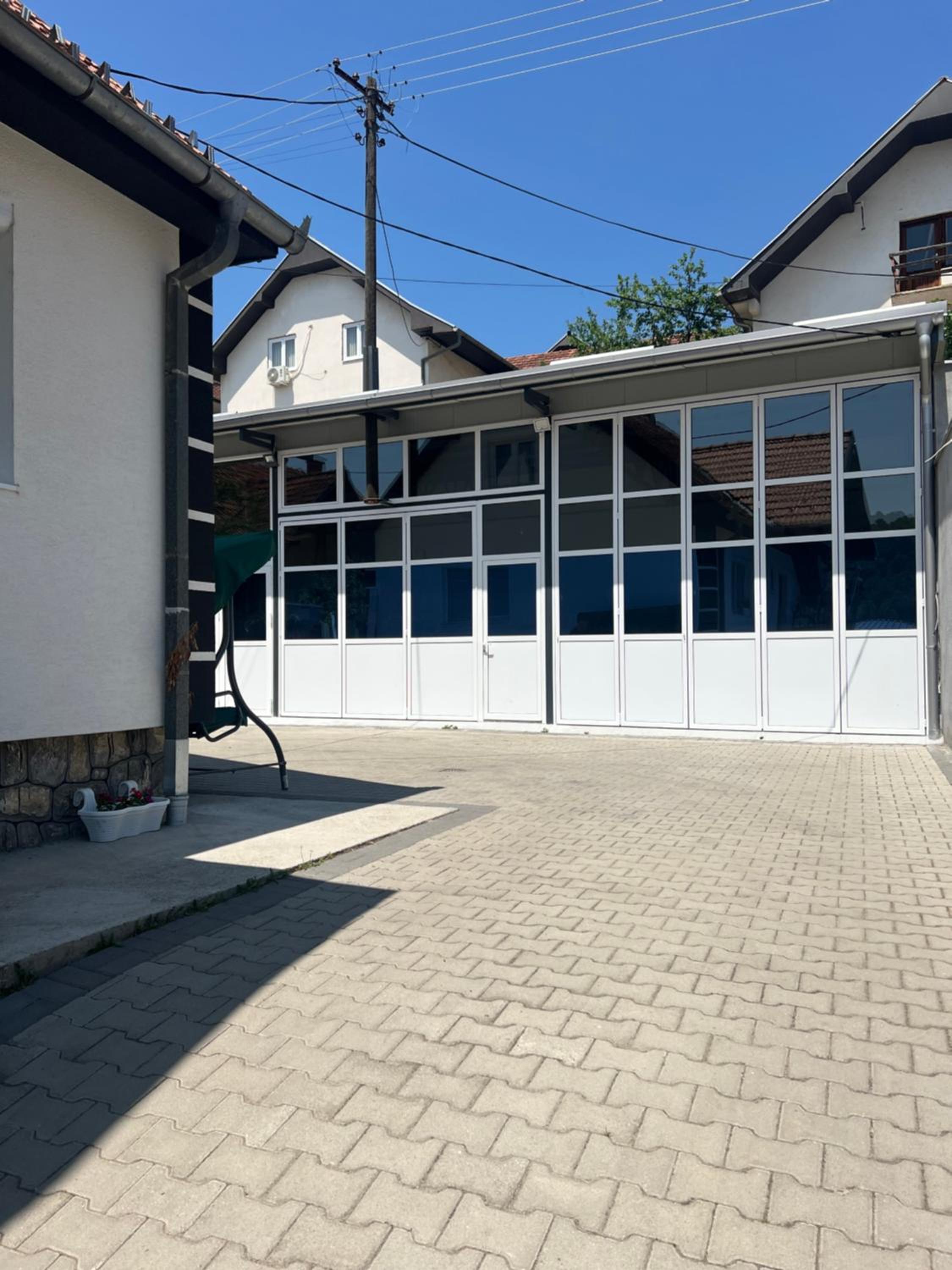 Home Nikolić