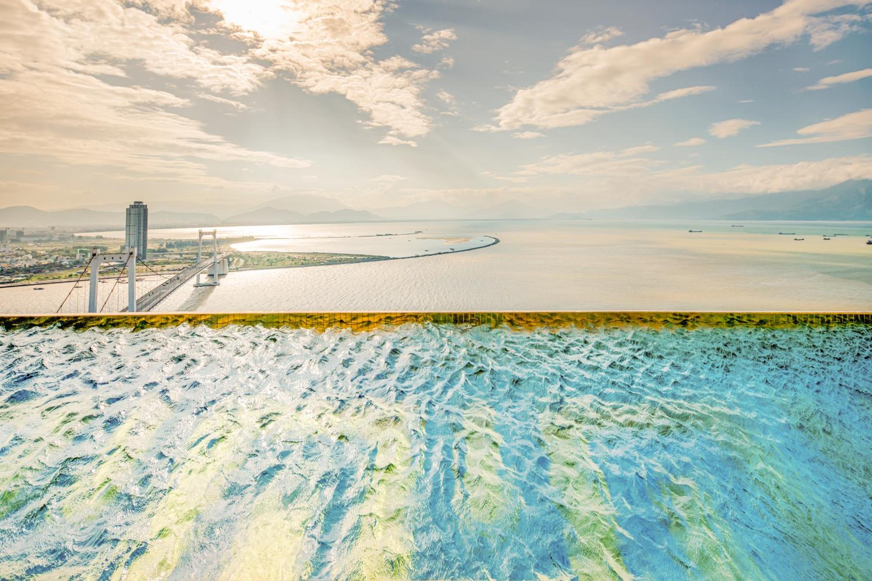 Wyndham Danang Golden Bay 185