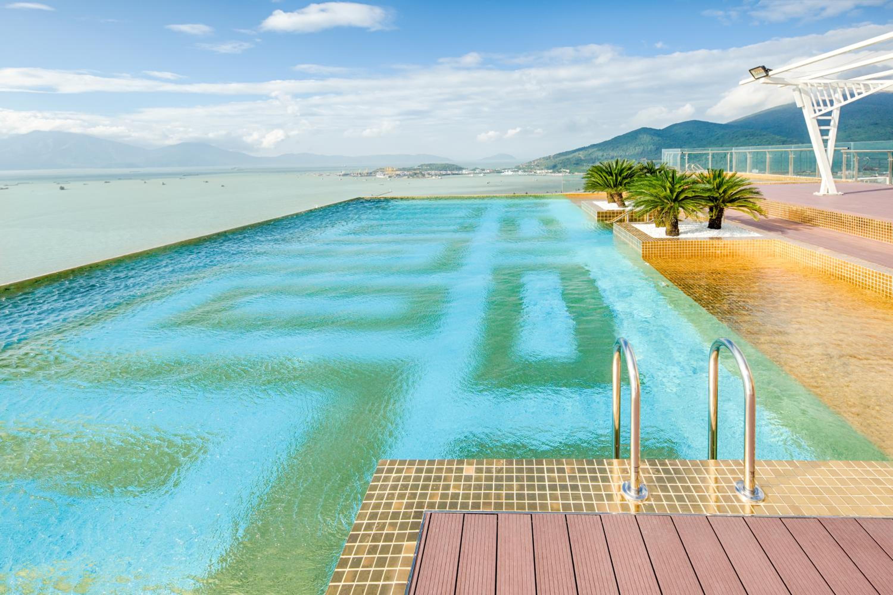Wyndham Danang Golden Bay 147