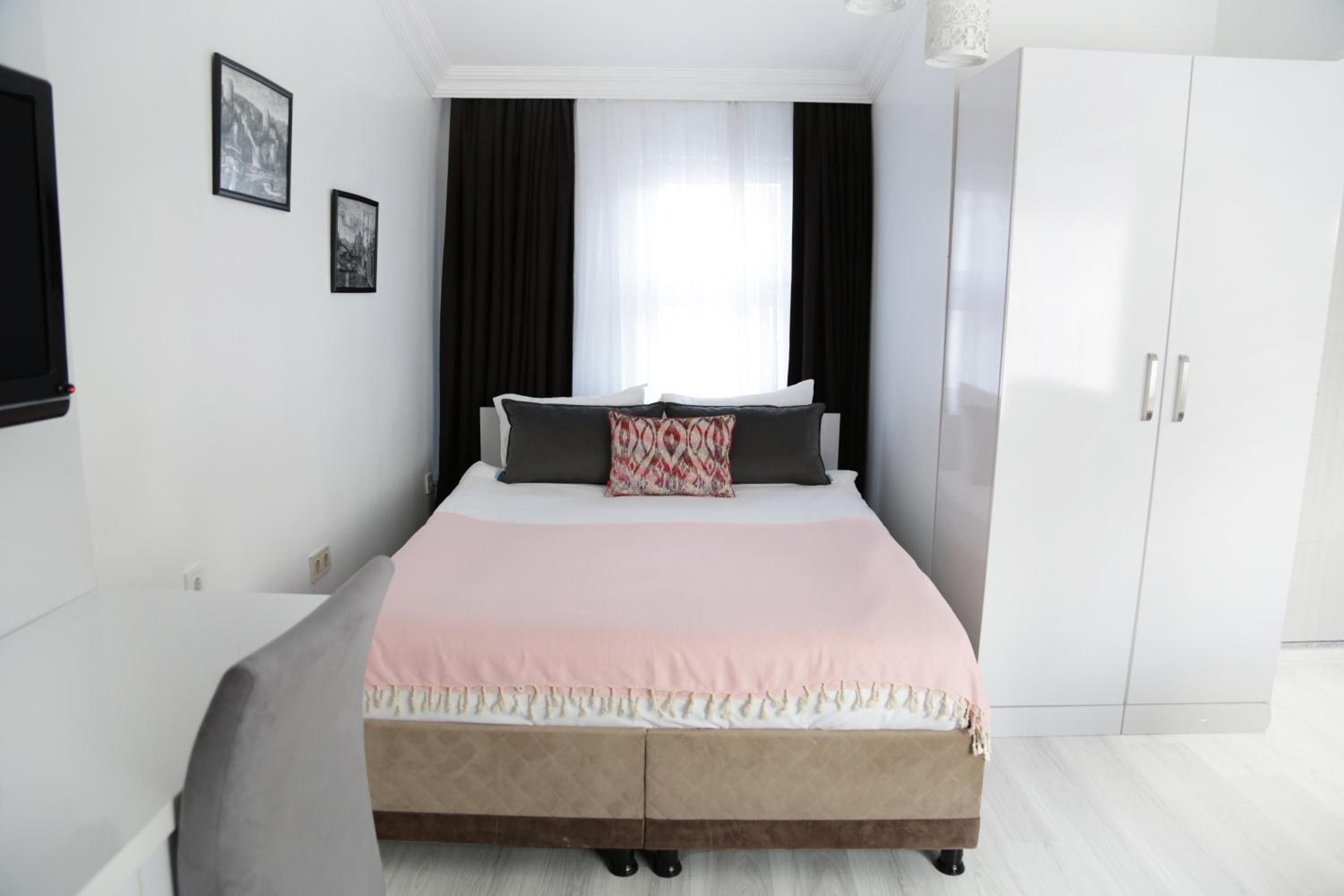 Bayer Hotel - Image 42