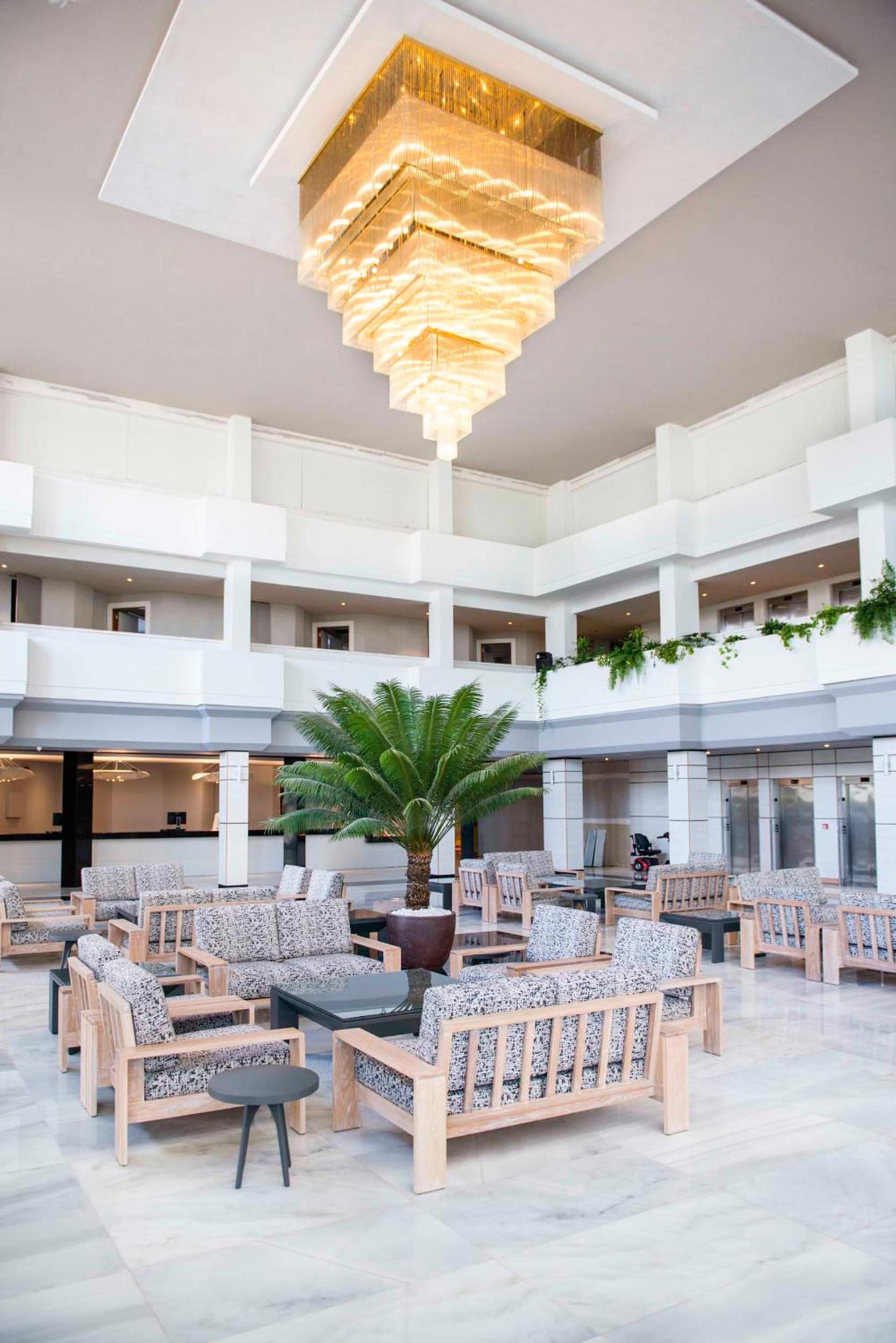 Spring Hotel Vulcano en Playa de las Americas — recepcion & lobby