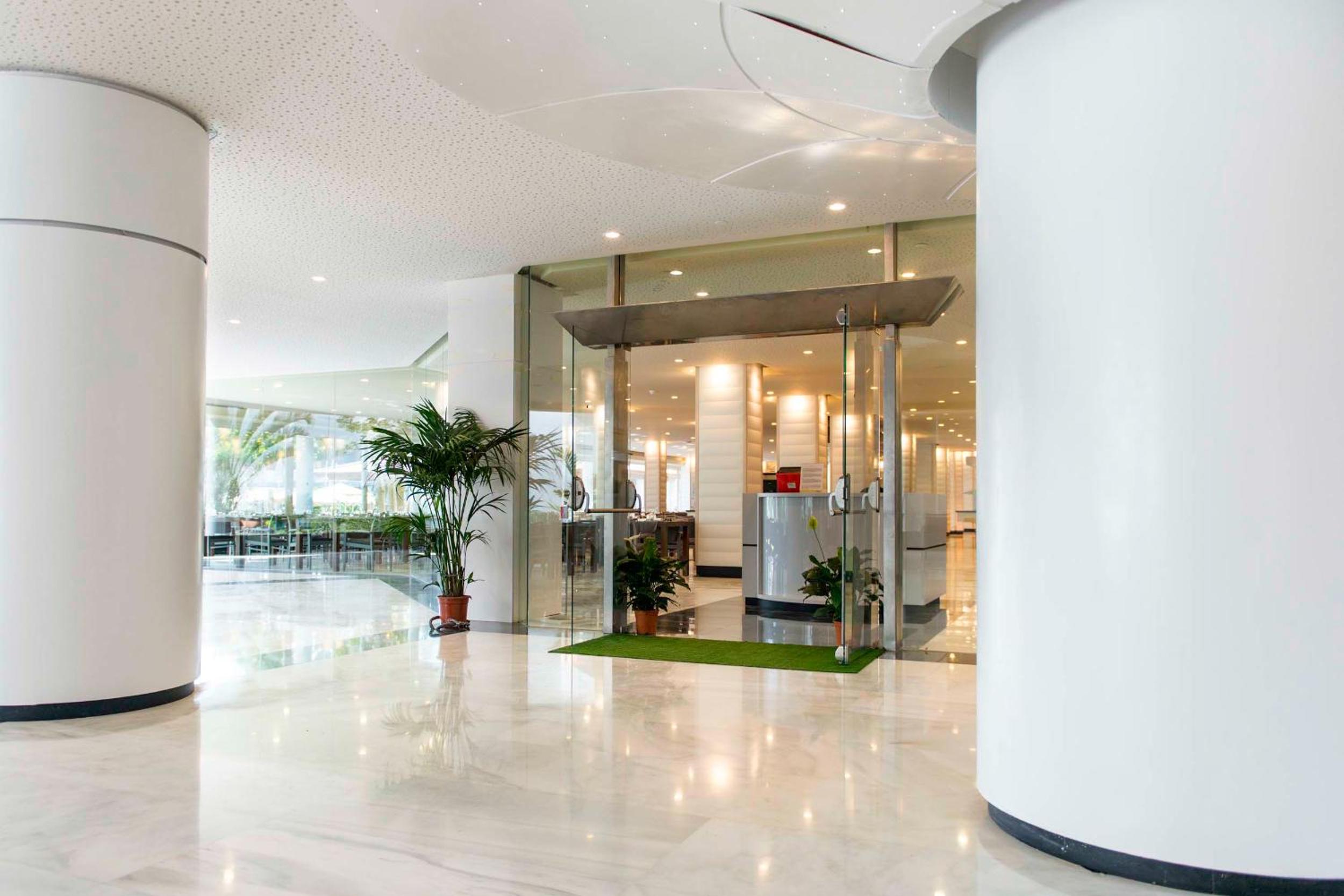 Spring Hotel Vulcano en Playa de las Americas — recepcion & lobby