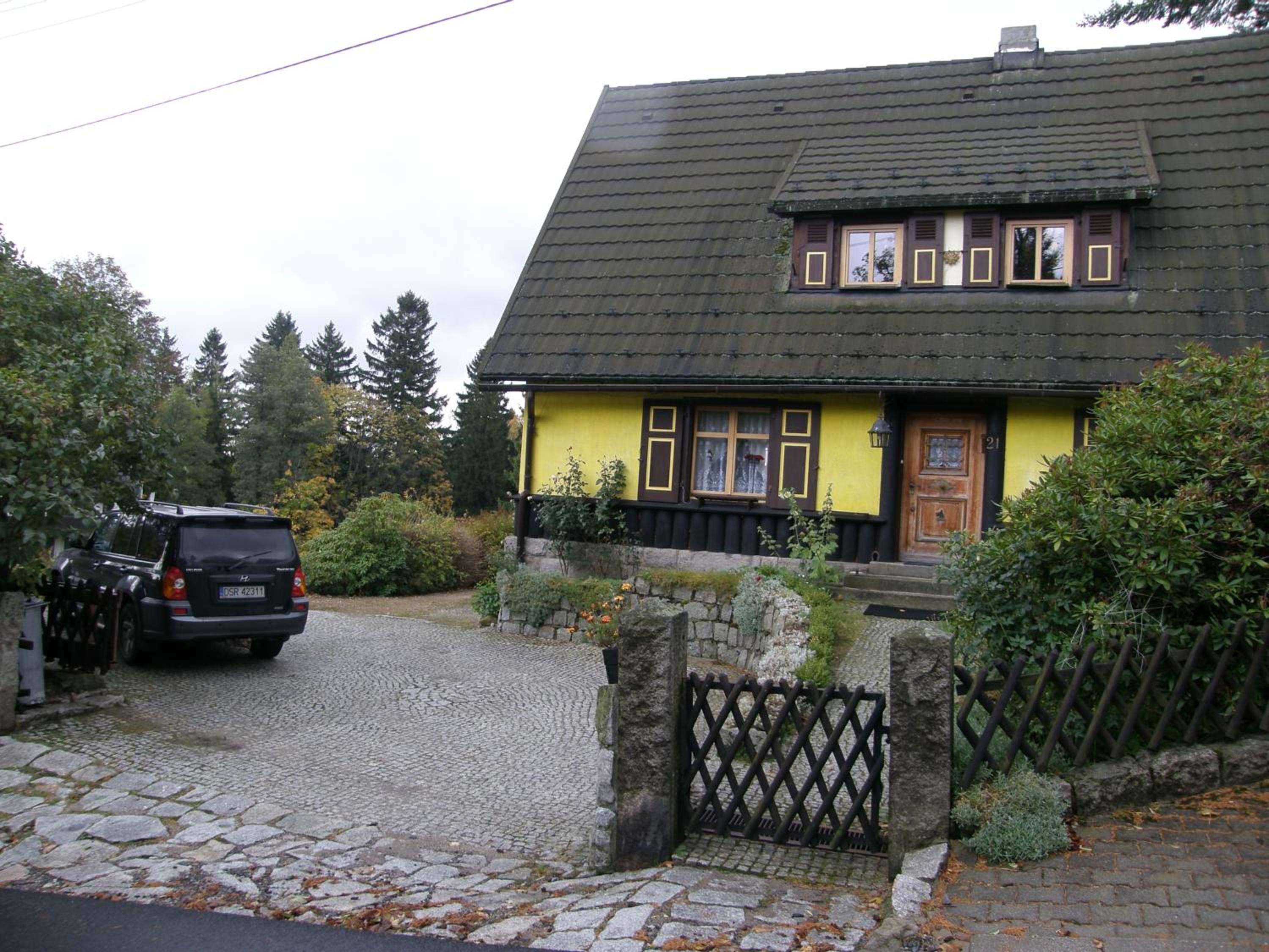 Photo 19