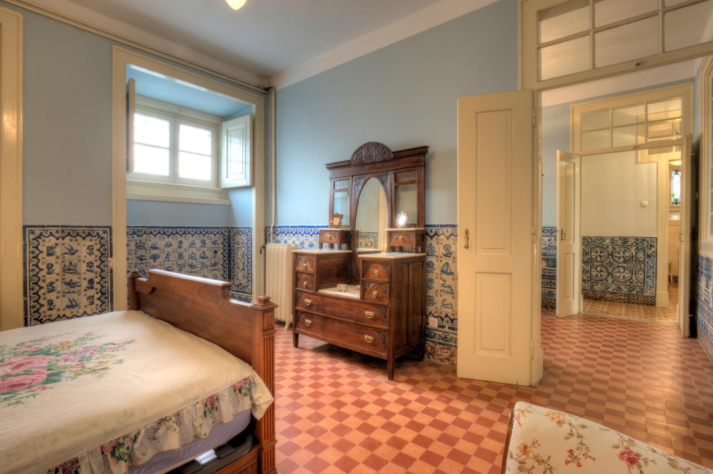 Angel's Classic Portuguese Palace view 2