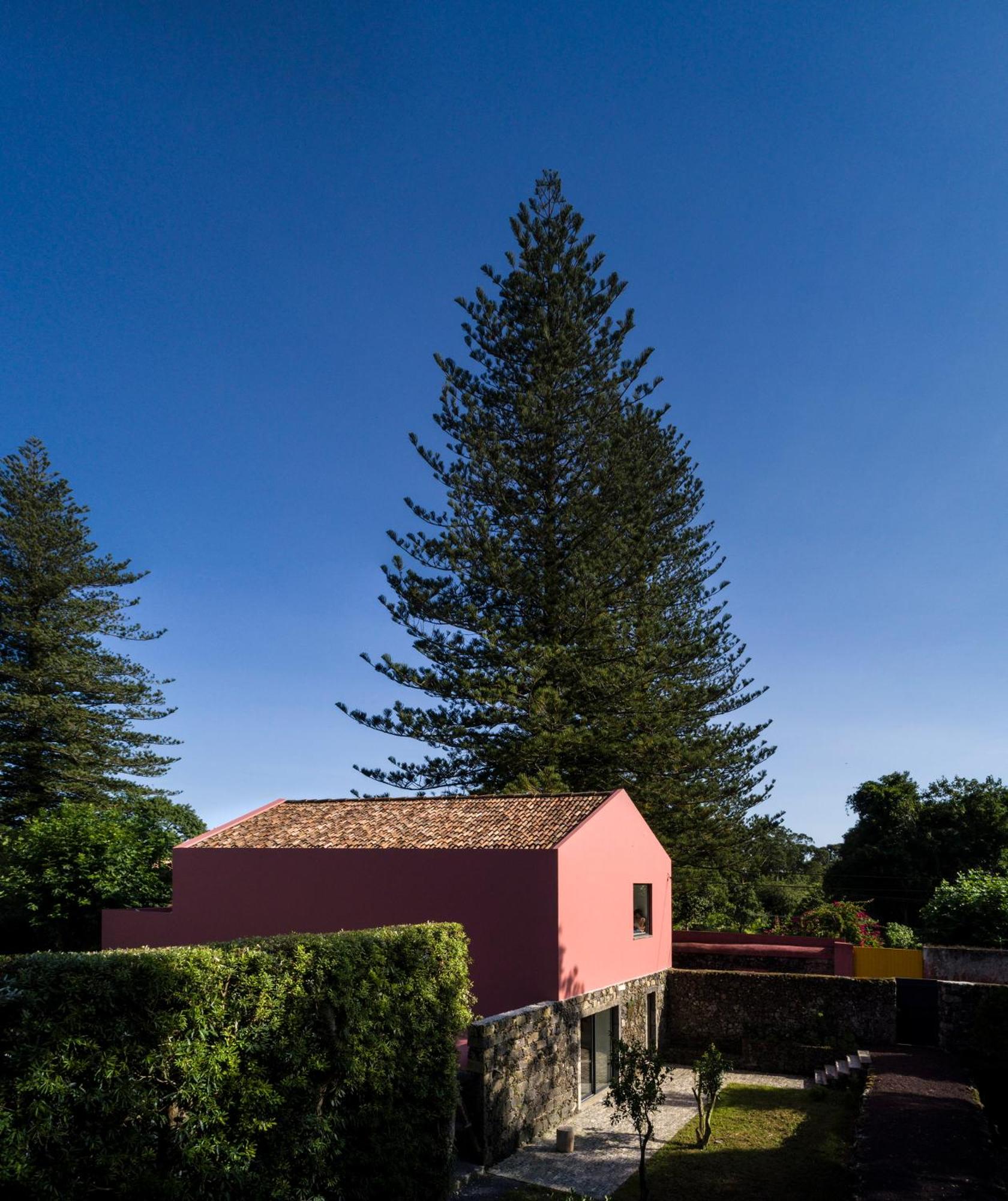 Pelago Houses view 4