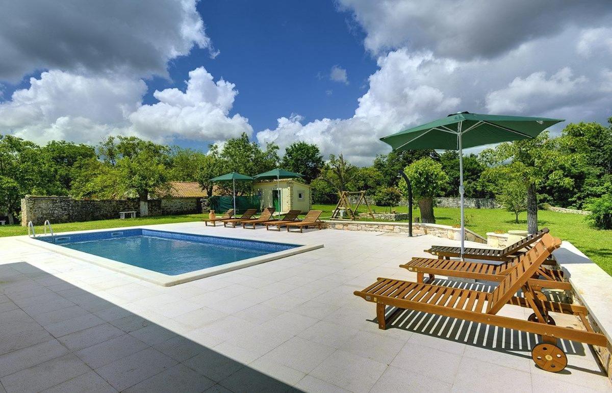 Villa Lucy view 3
