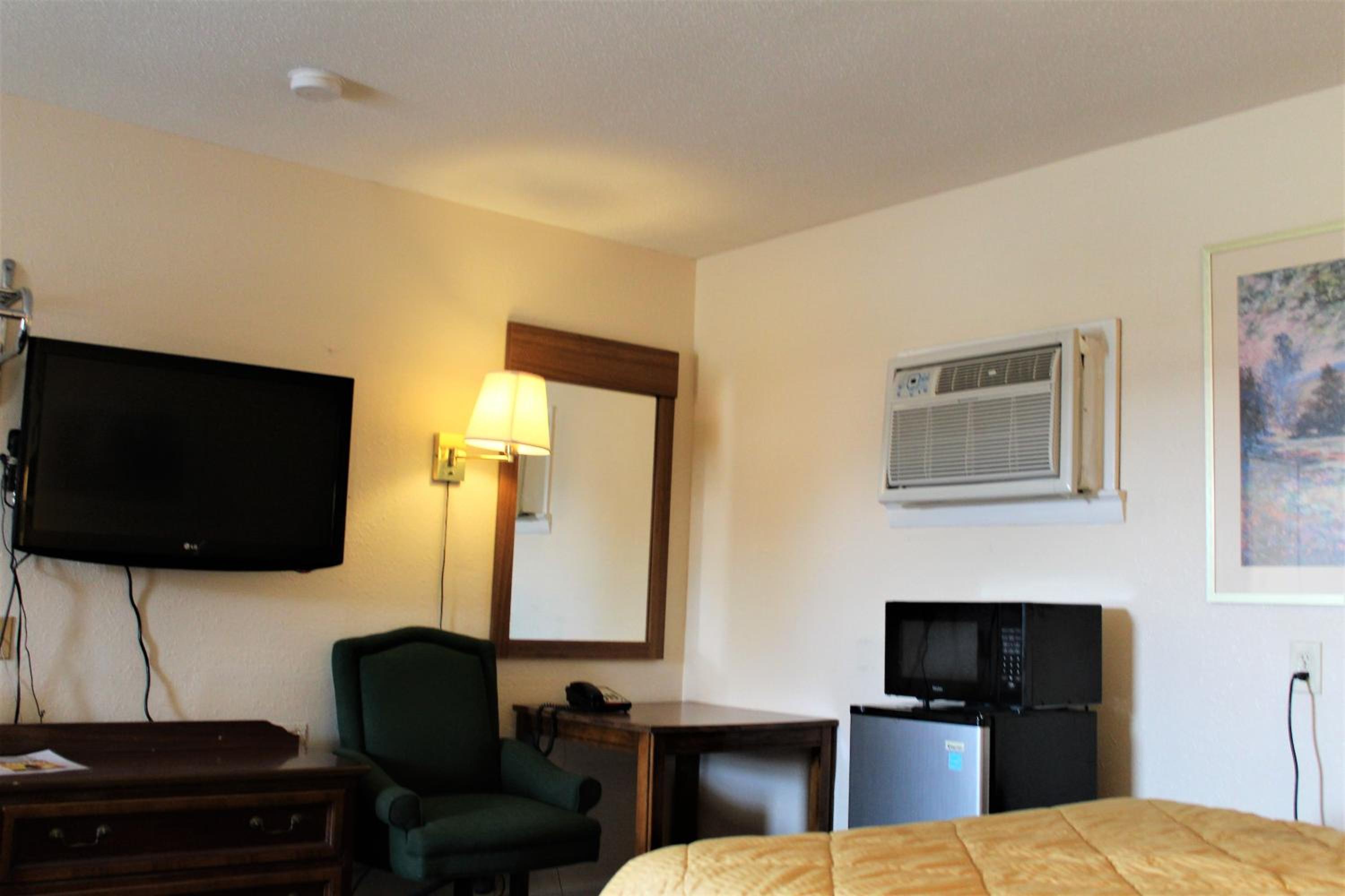 Cascades Motel - Chattanooga view 4