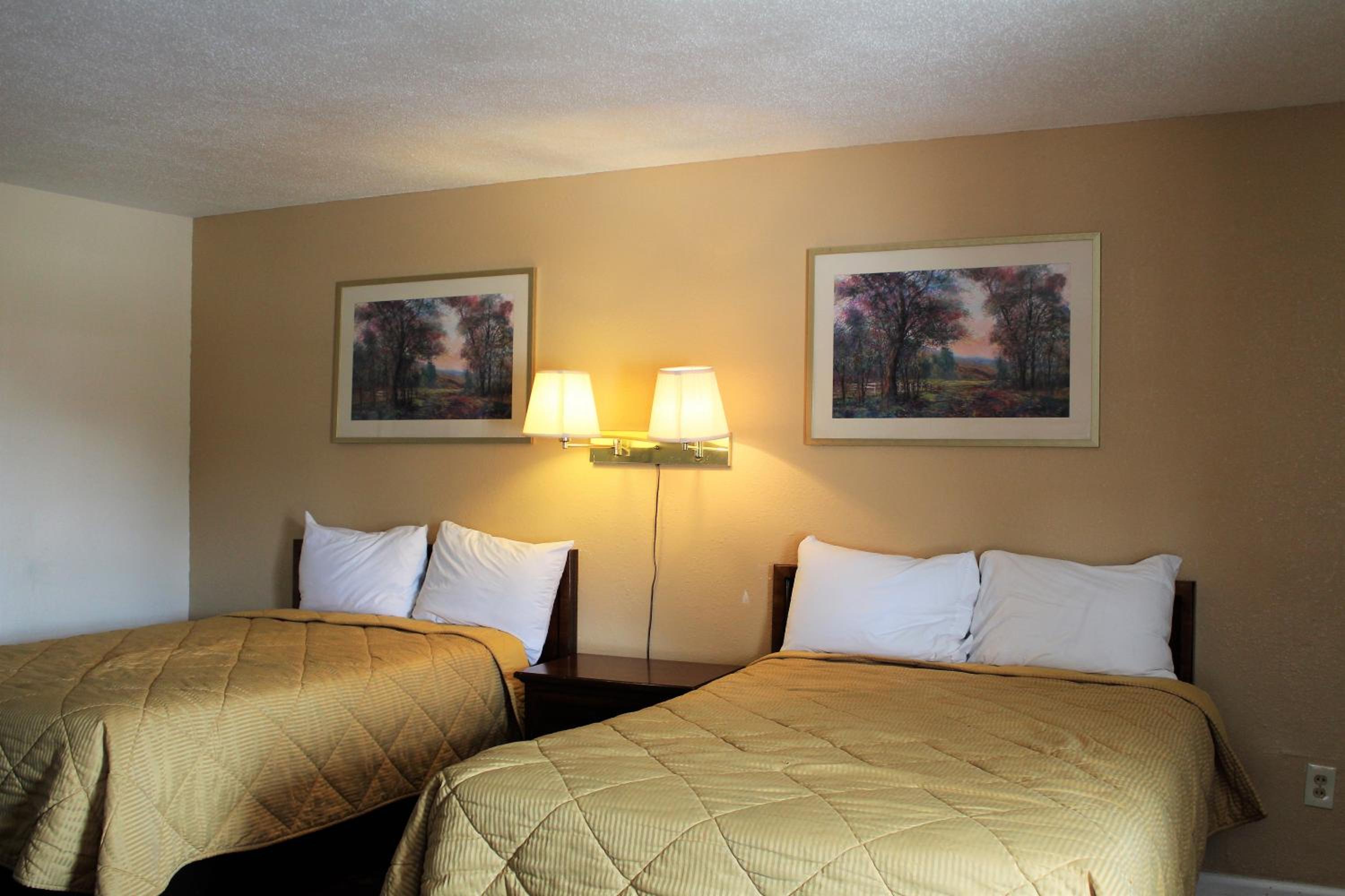 Cascades Motel - Chattanooga view 3