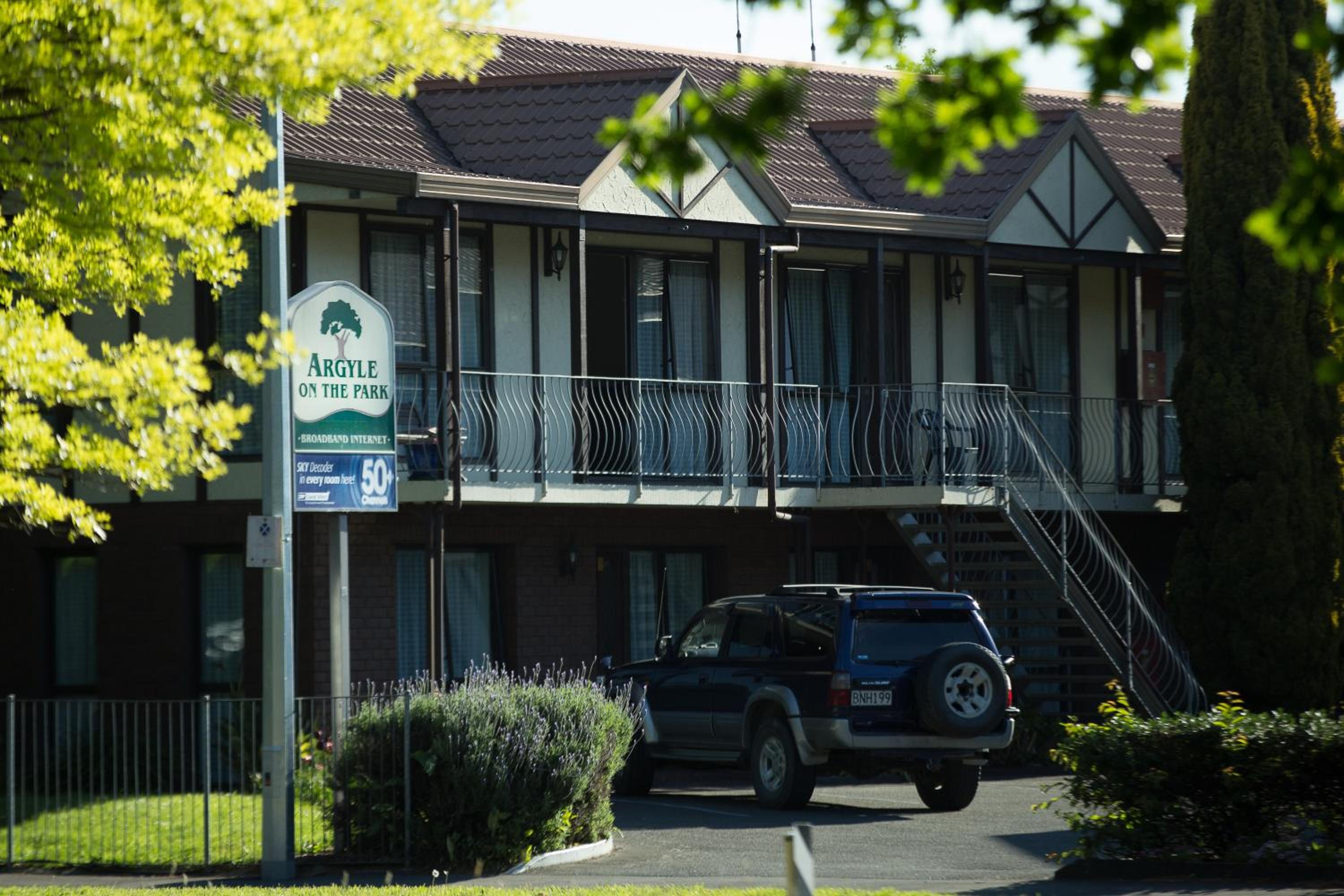 Argyle On The Park - Central Christchurch Motel Overlooking Hagley Park view 5