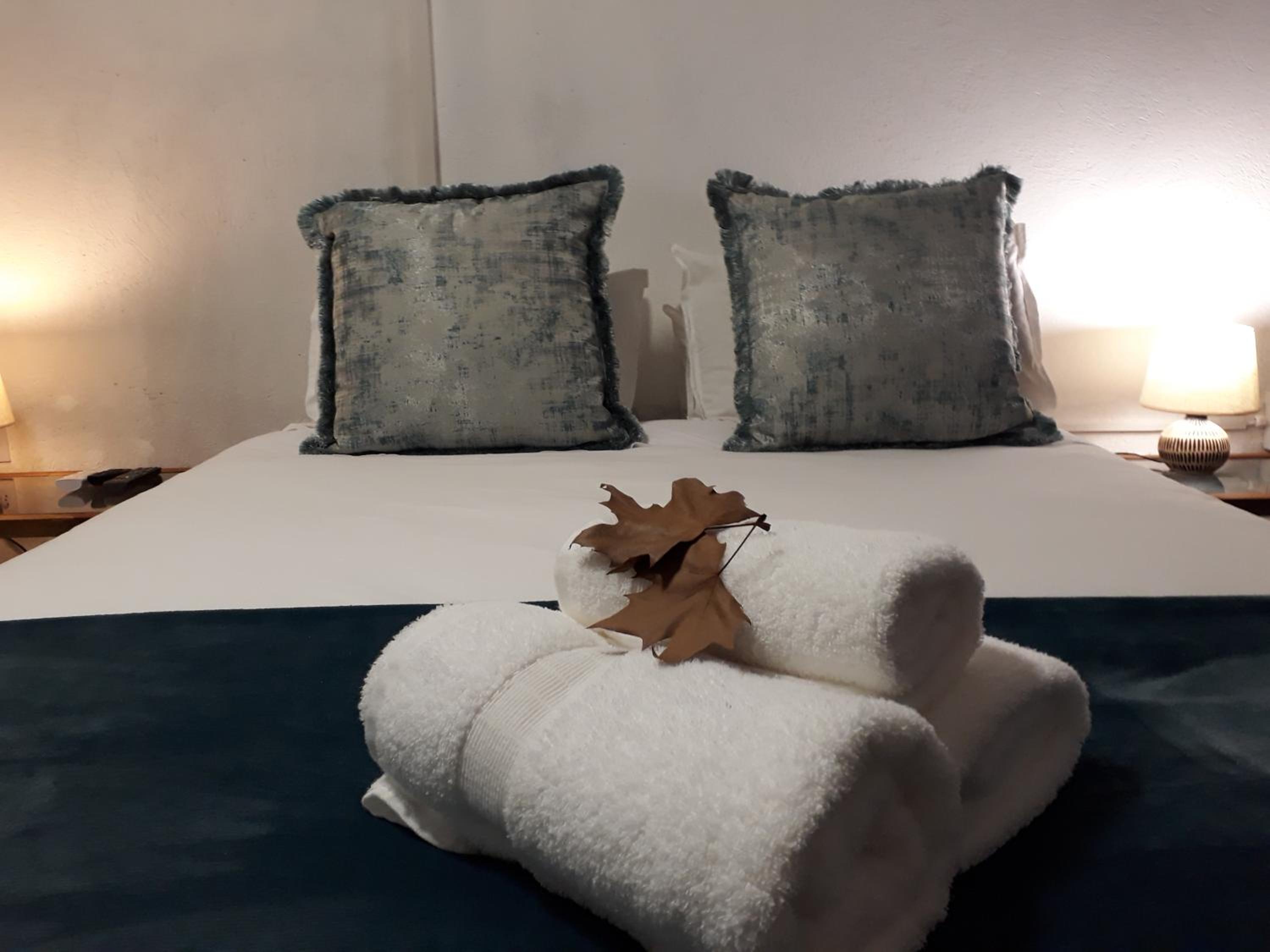 Autumn Breeze Manor Guest House