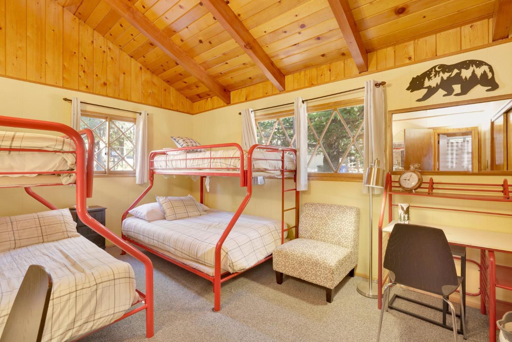 Sunny bear cabin #1970