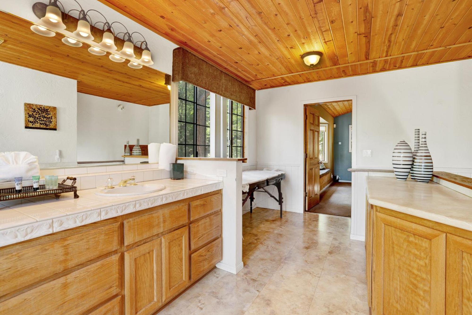 Knickerbocker retreat #2321