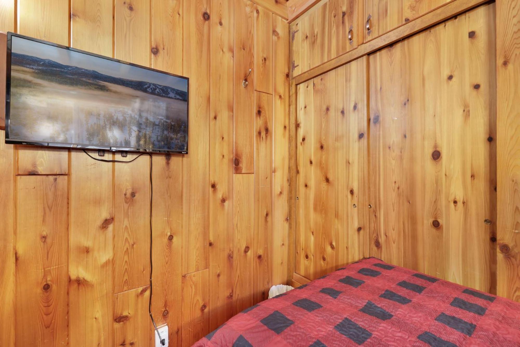 Bear cub cabin #2069