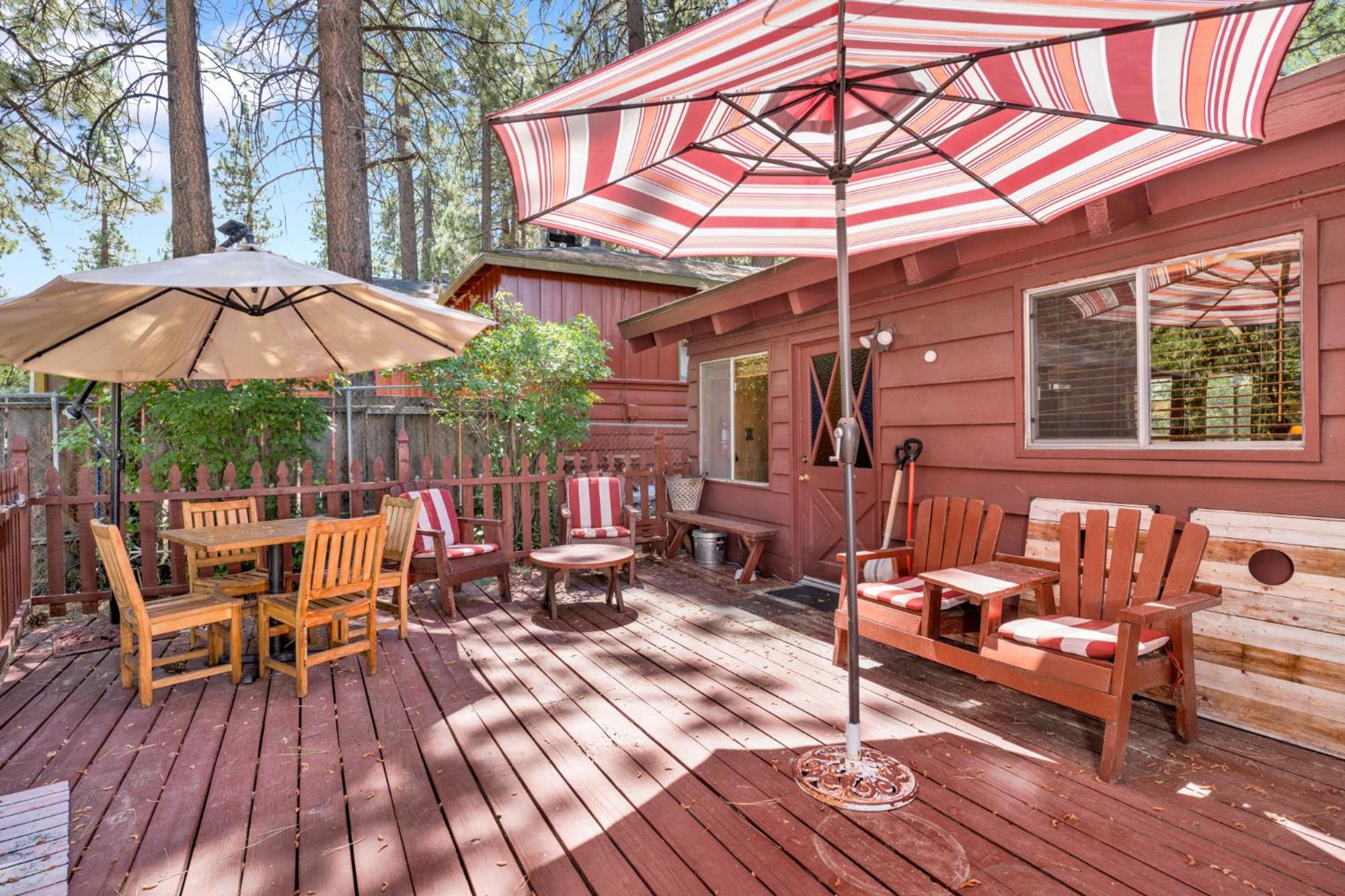 Pine cone cottage #2191