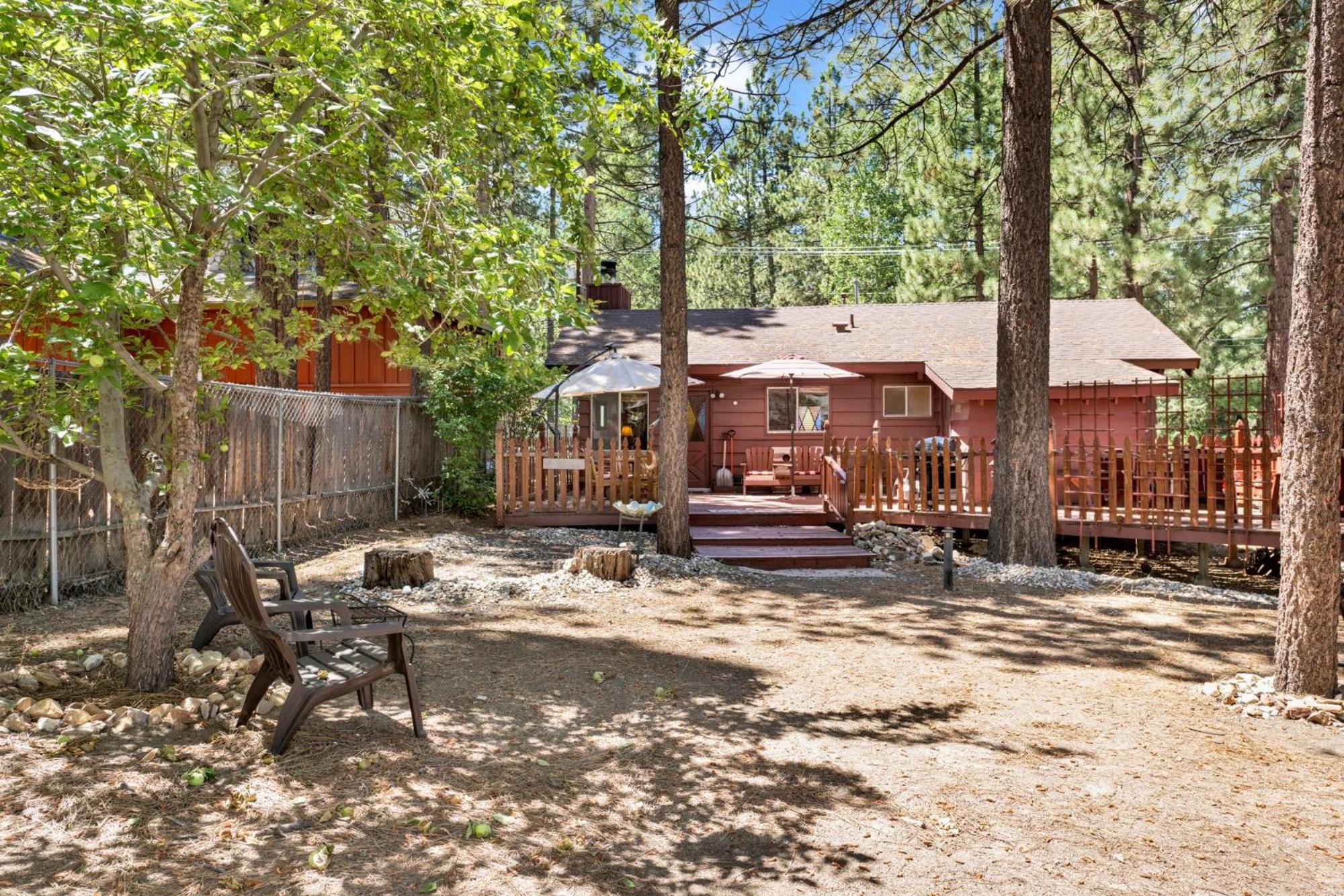 Pine cone cottage #2191