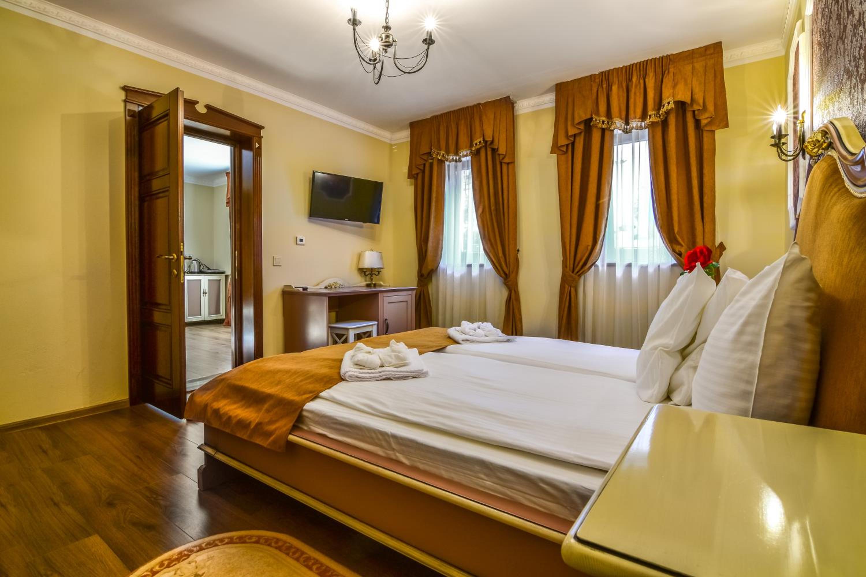 Rosen Villa Sibiu - Image 5