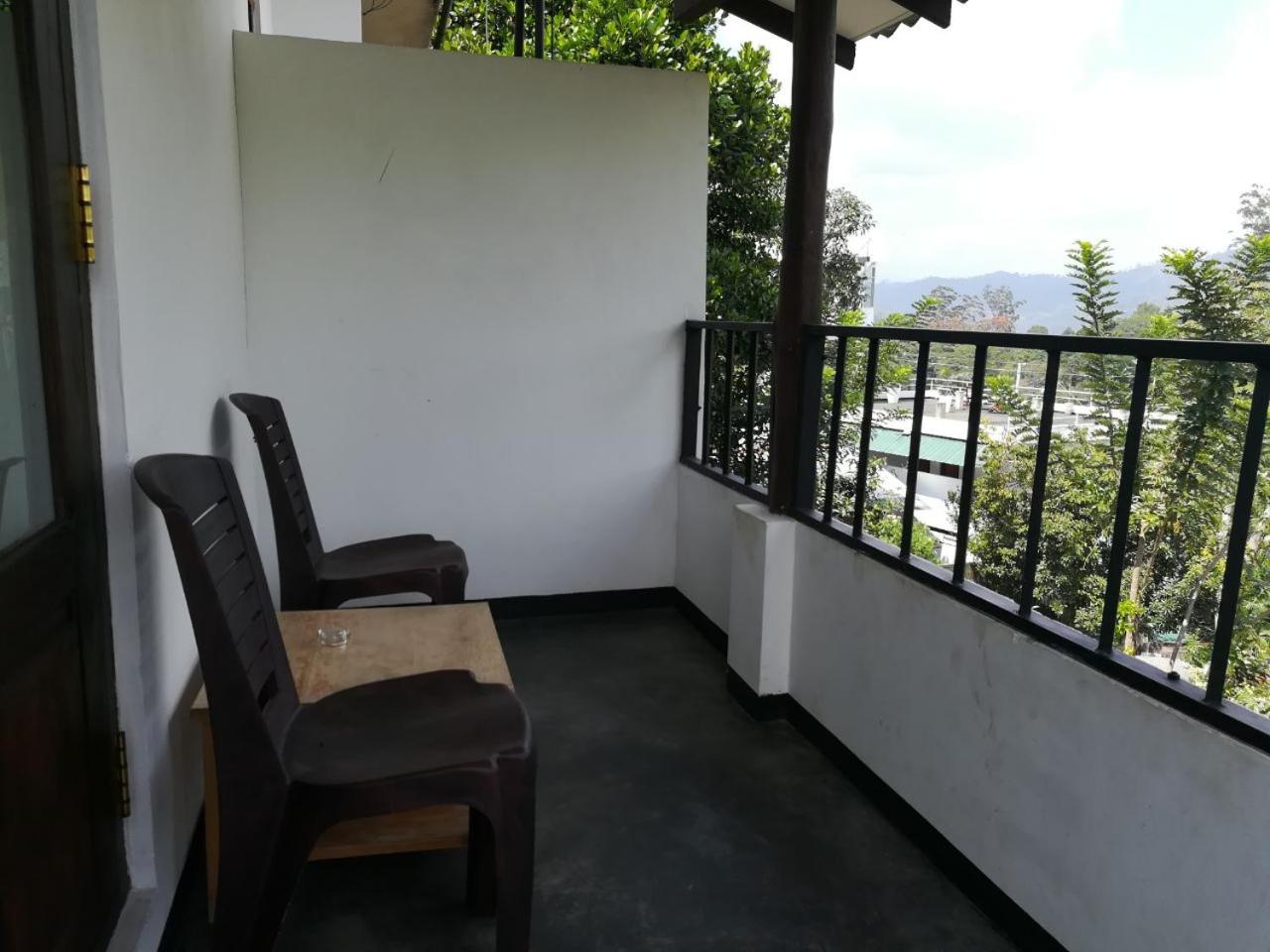Photo 32