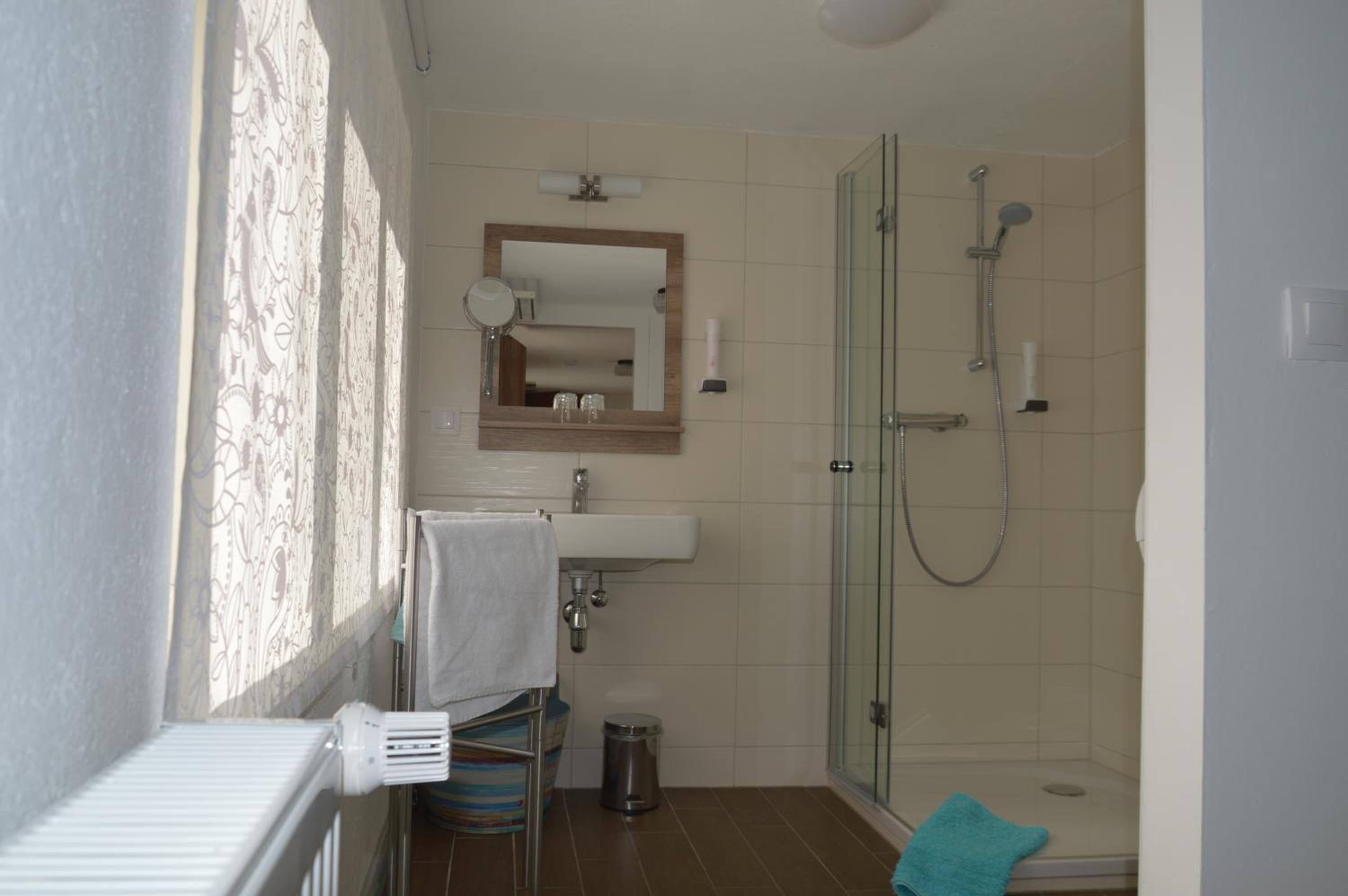 B&B Leonhard 7