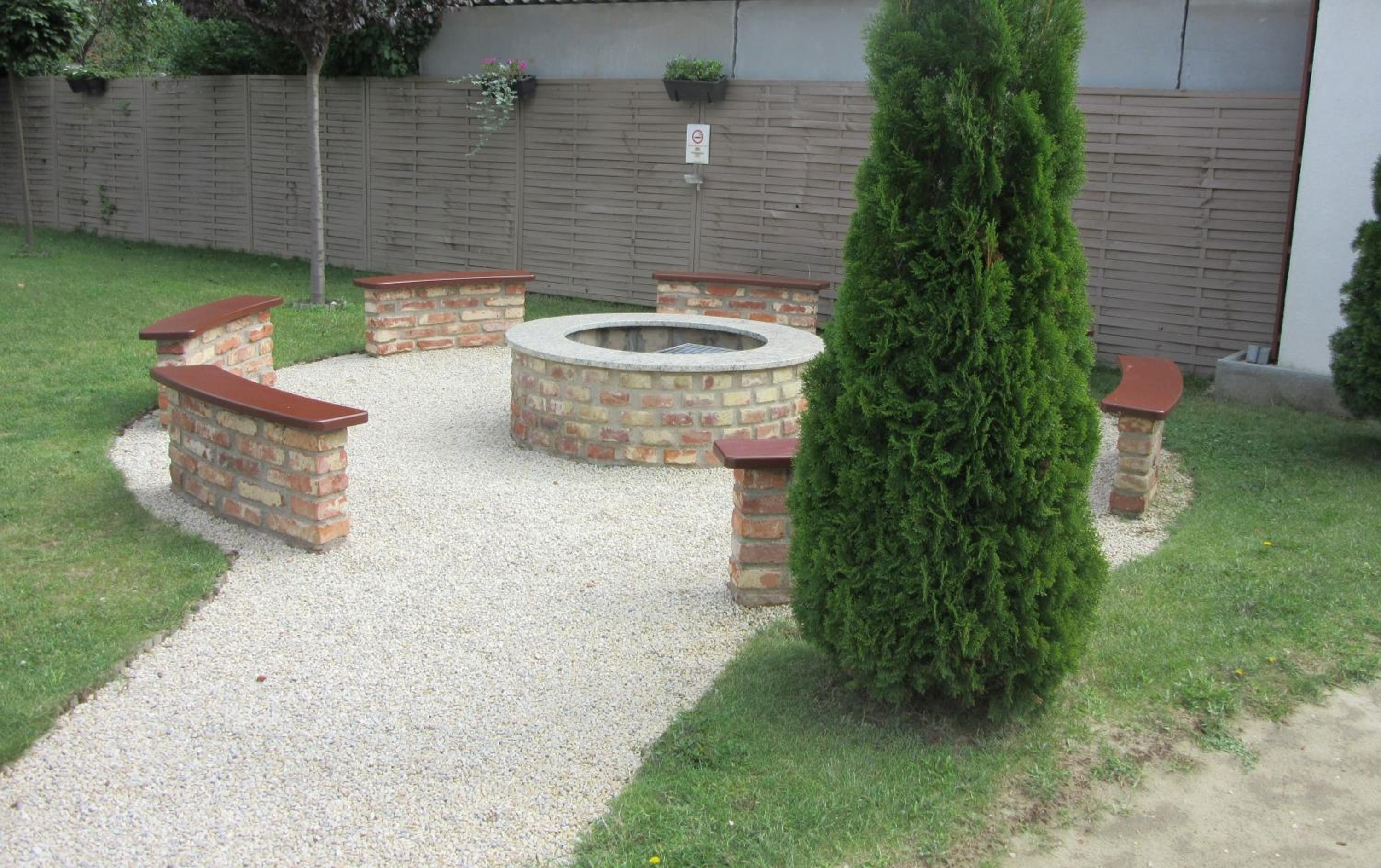 Photo 38