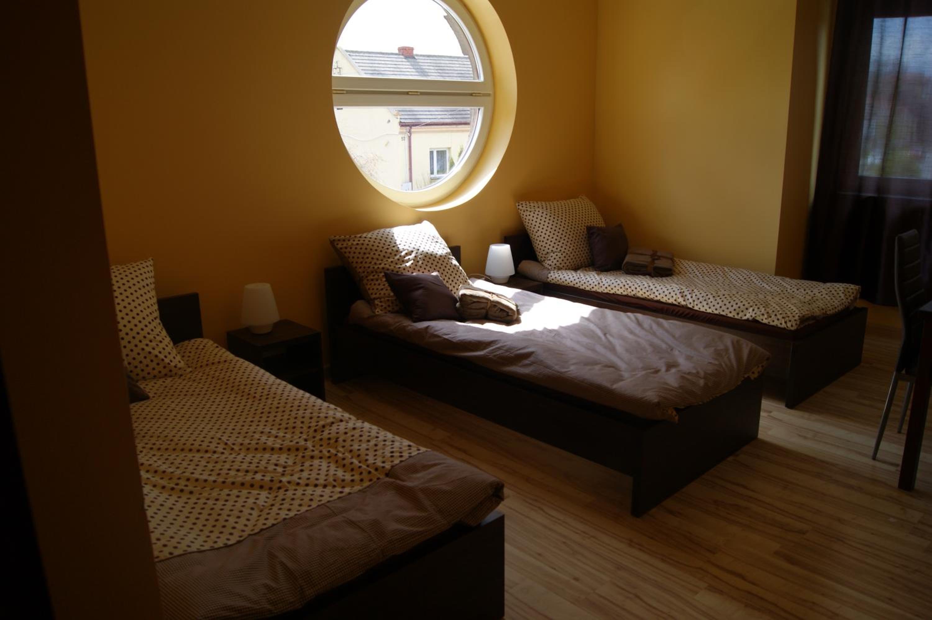 Photo 33