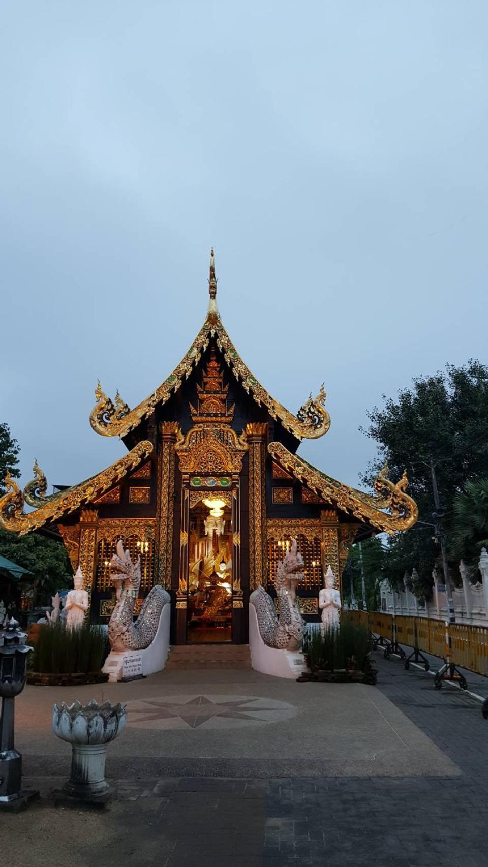 The Commonroom CNX