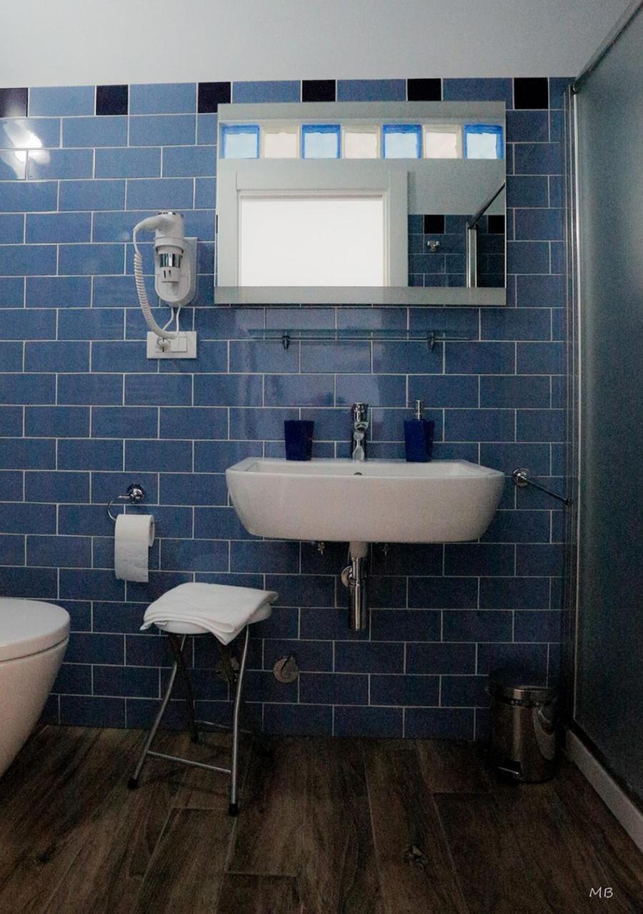 Colors of Cinque Terre - Guest House