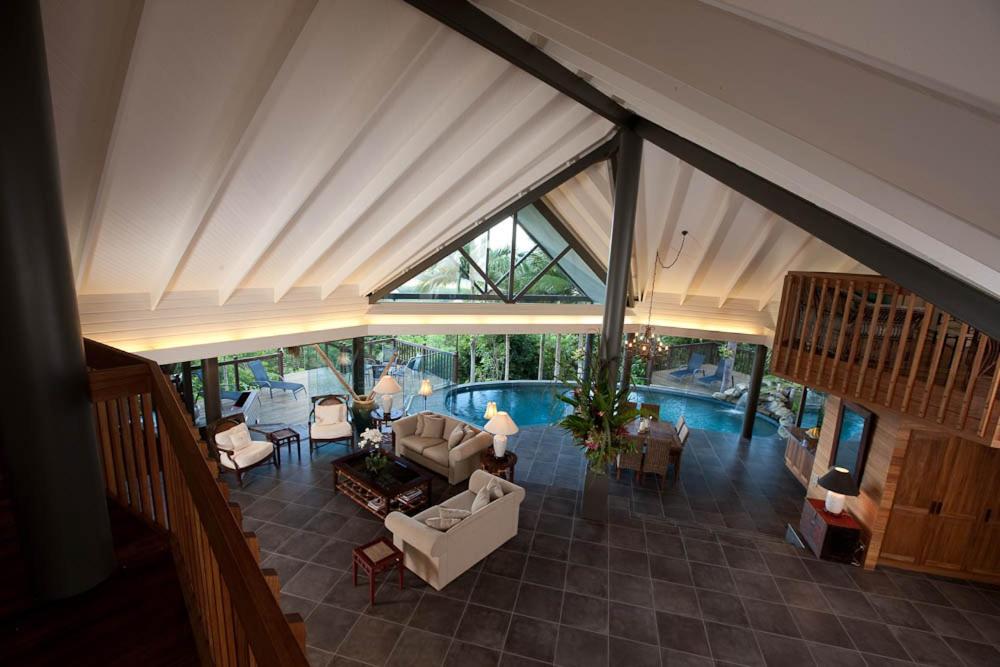 Sapphire Ridge