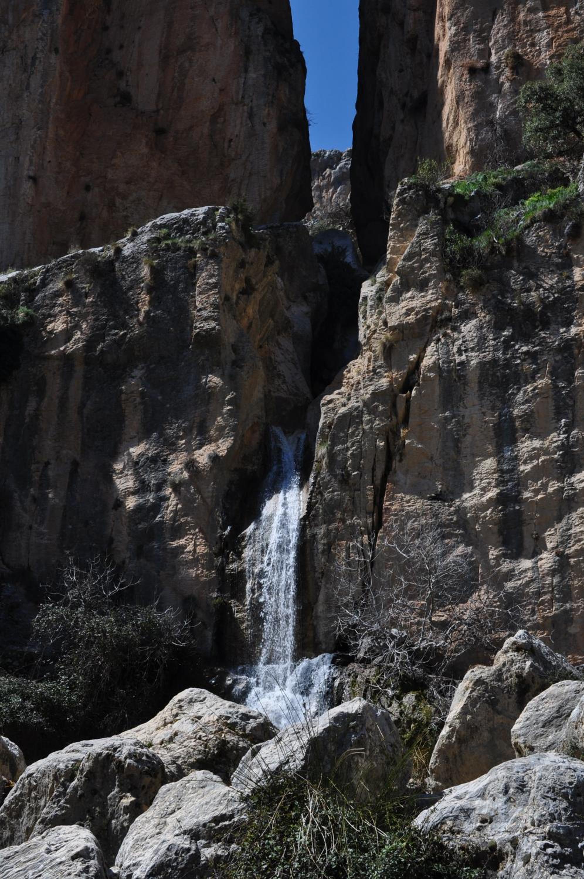 Cuevas Al Qulayat view 5