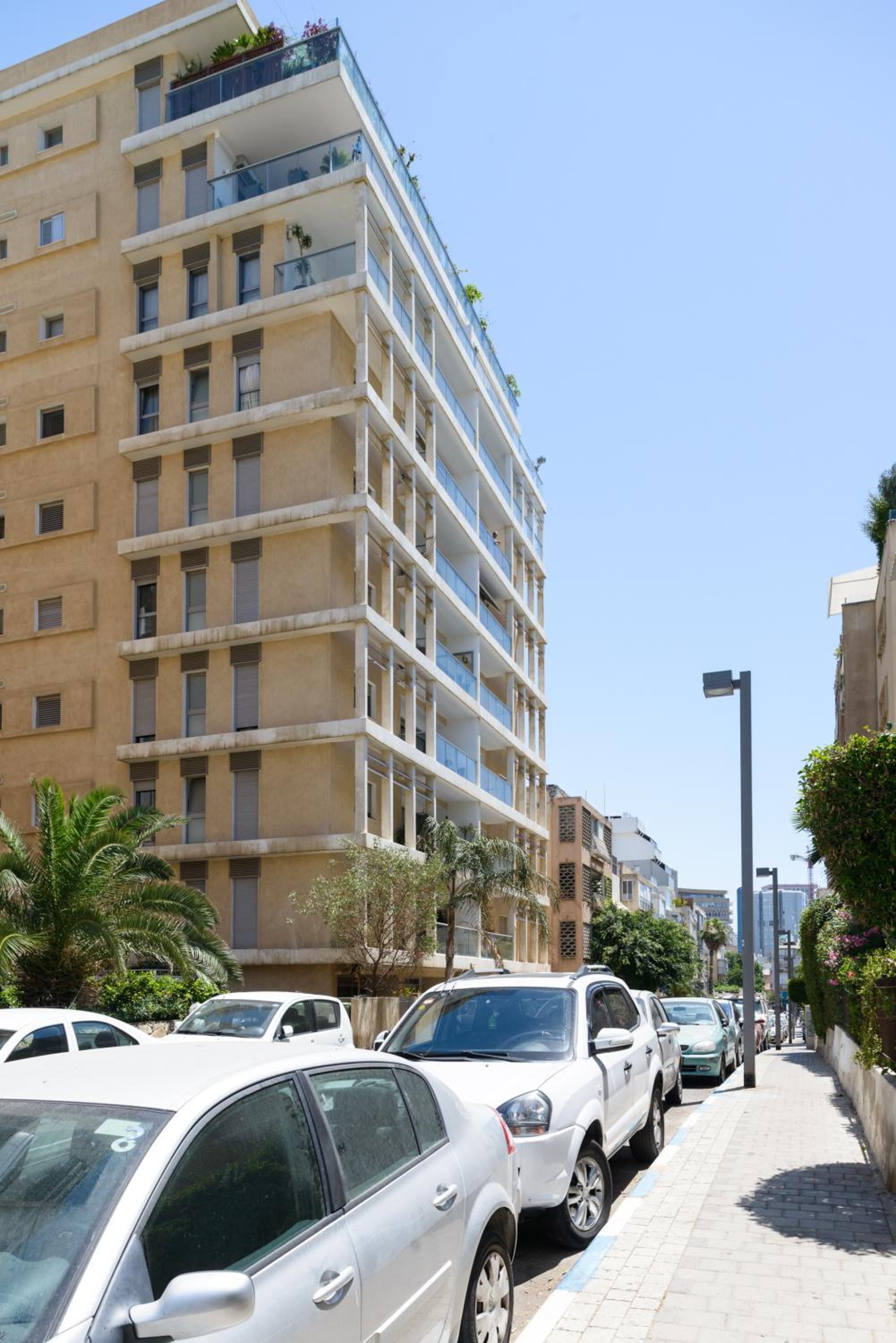Mamad Quiet Apt & Terrace Near Beach By Feelhome