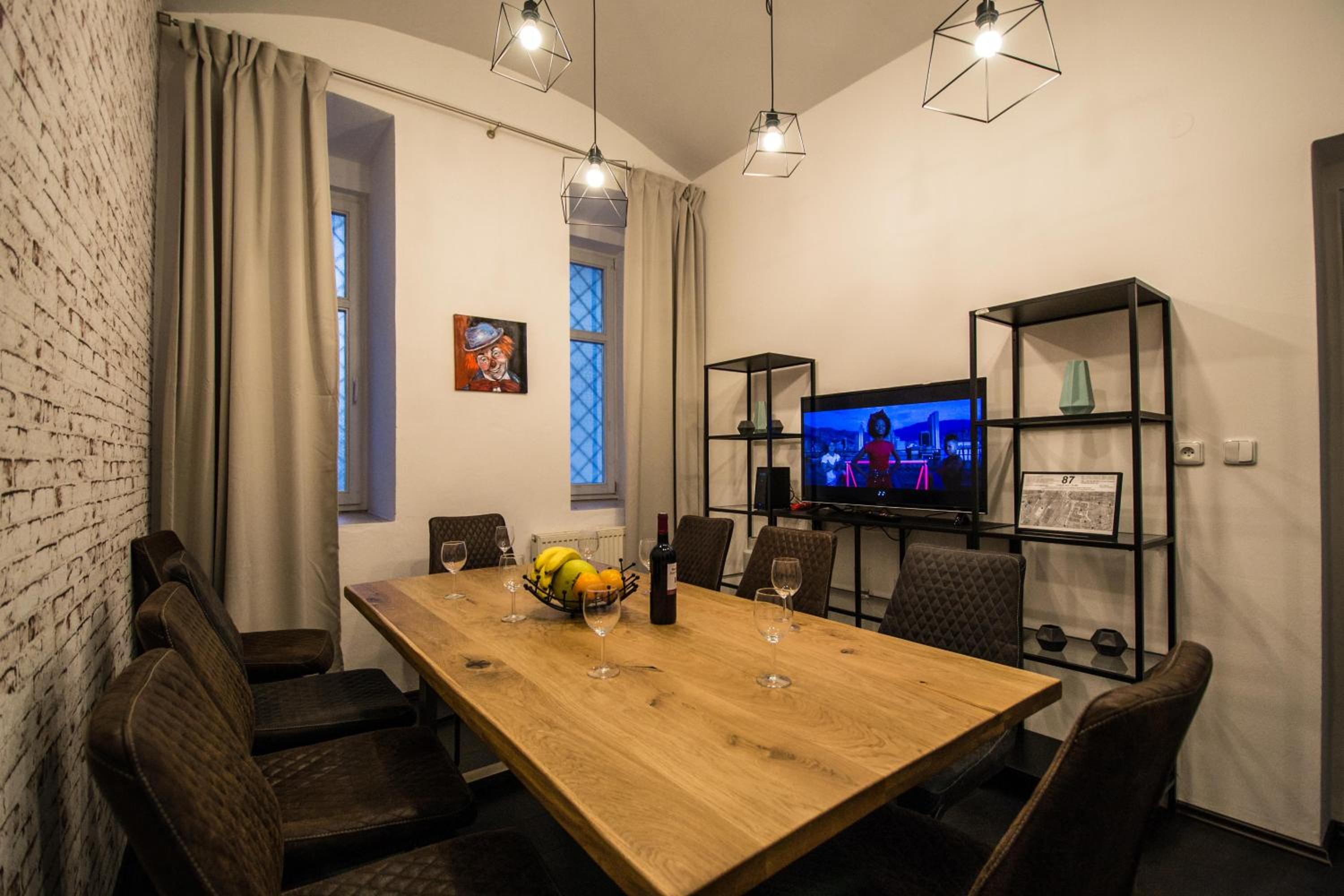 meeting & event spaces
