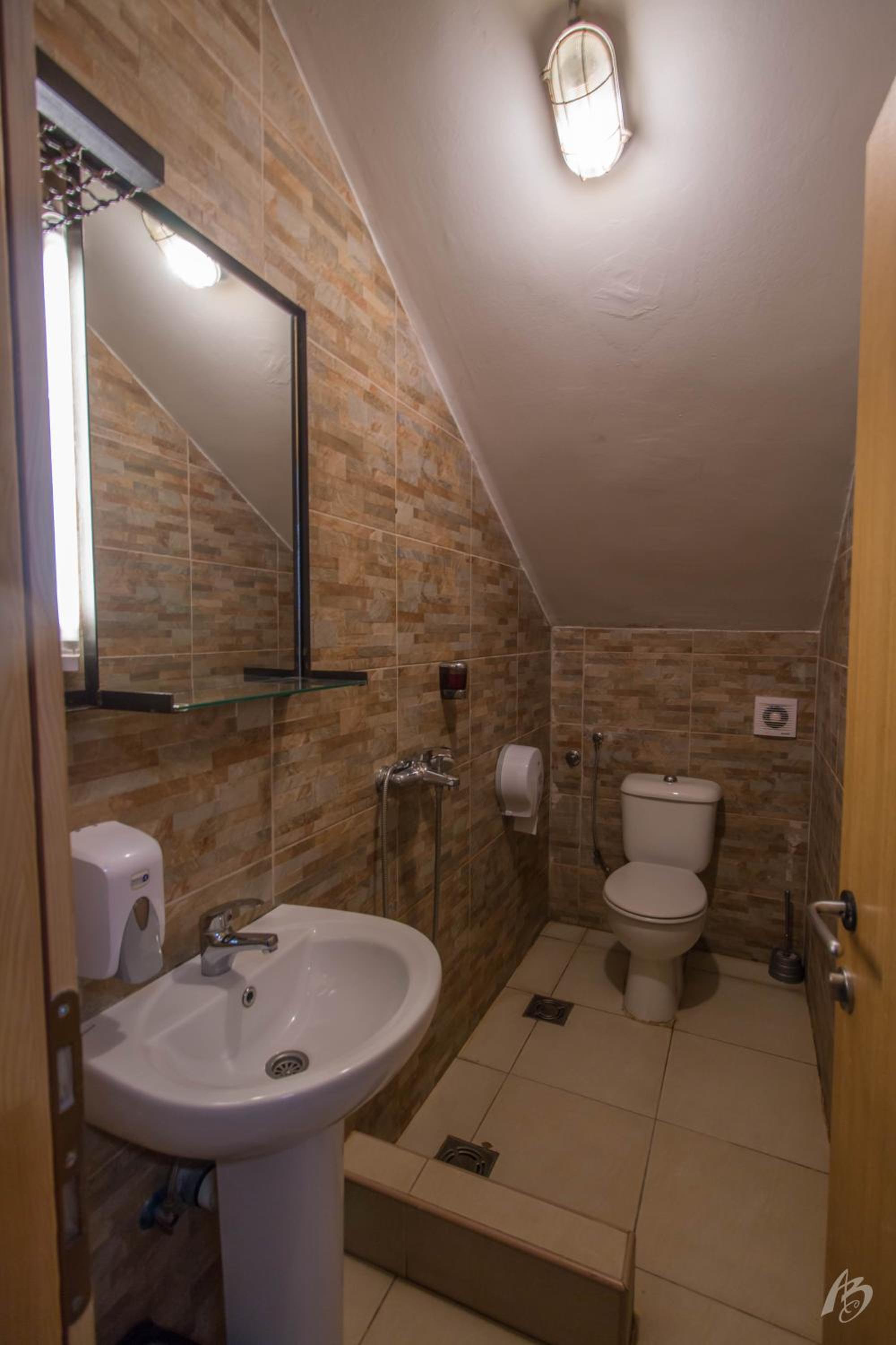 Photo 32