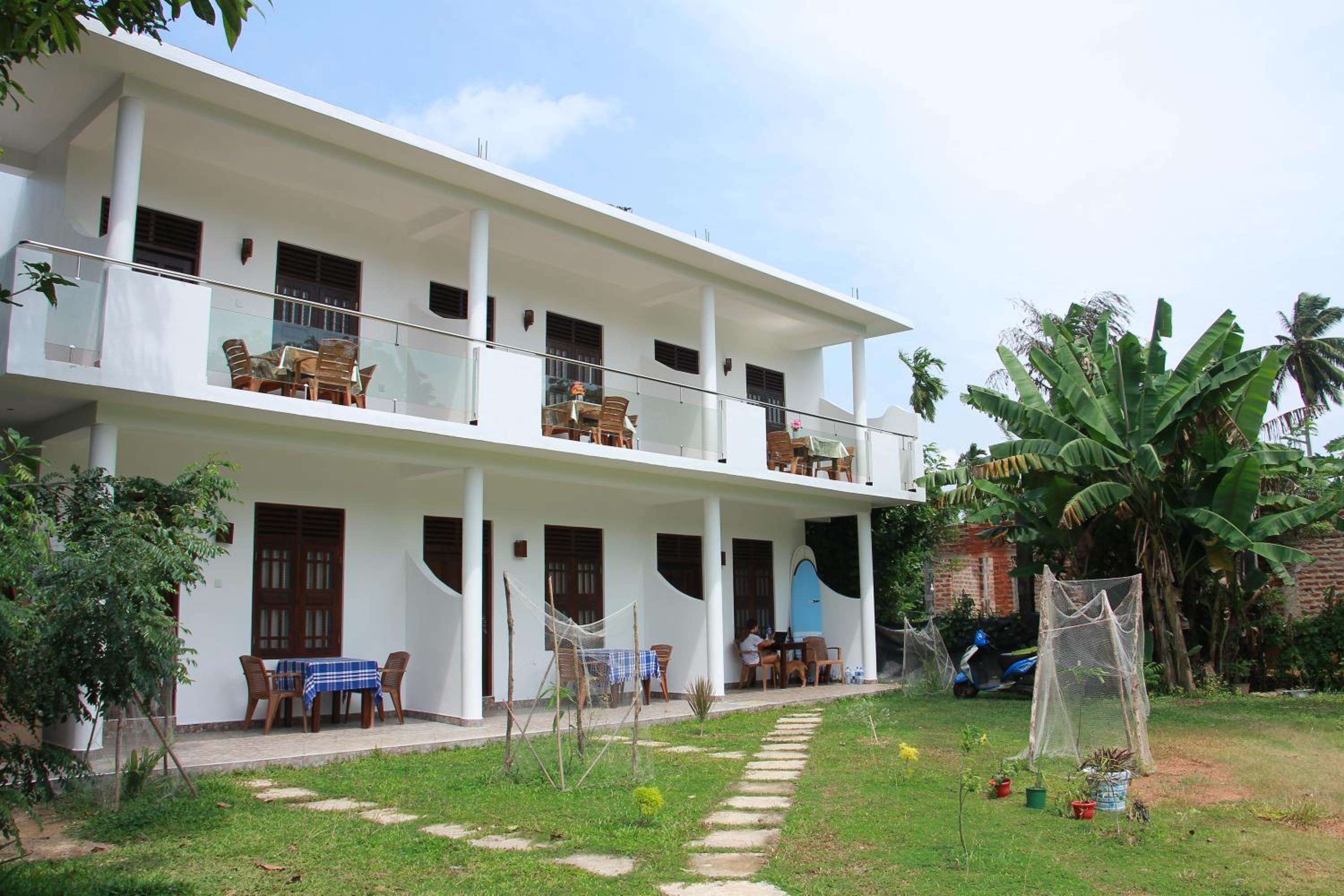 Photo 8