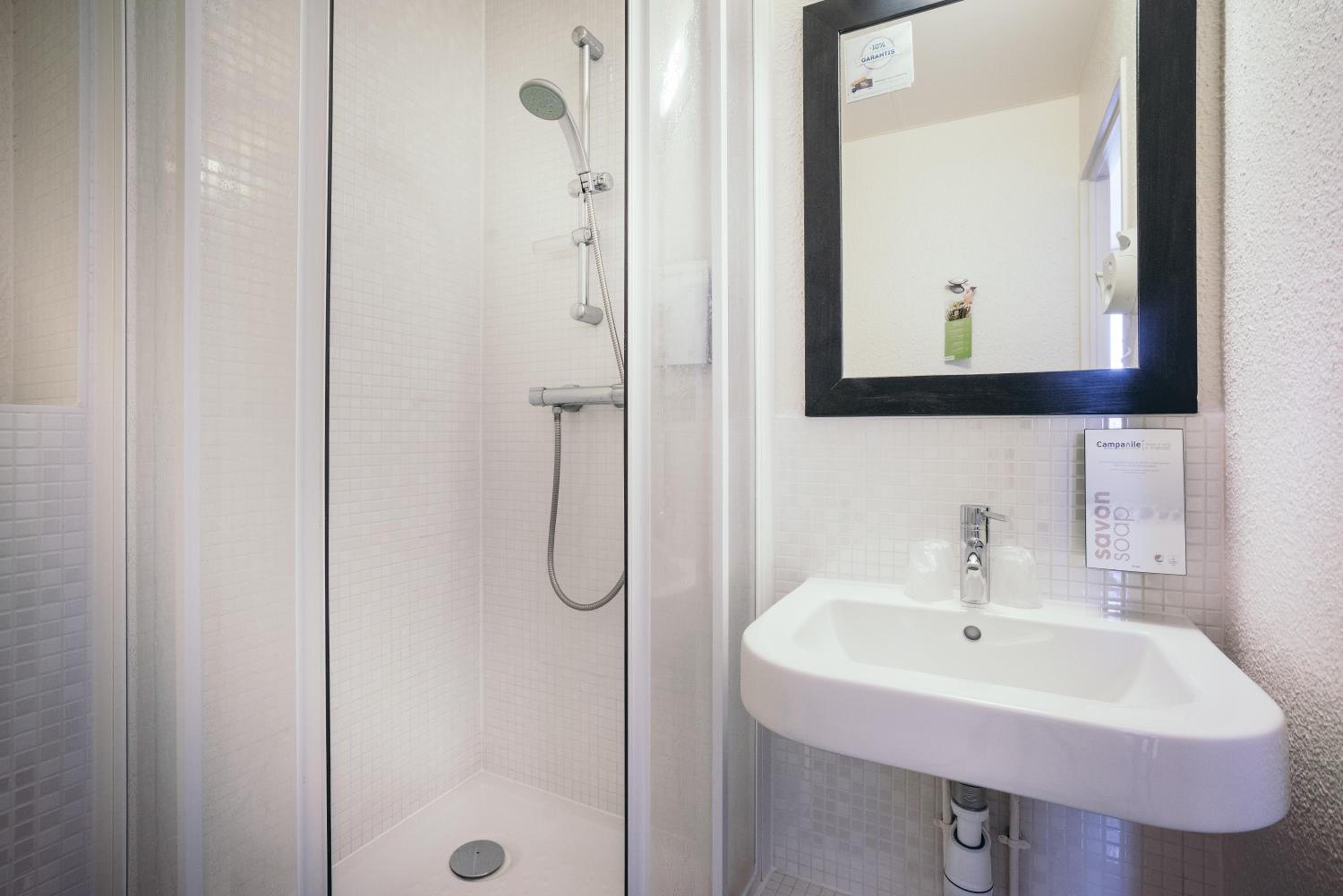 Creteil Vacations - Campanile Creteil Centre - Property Image 1