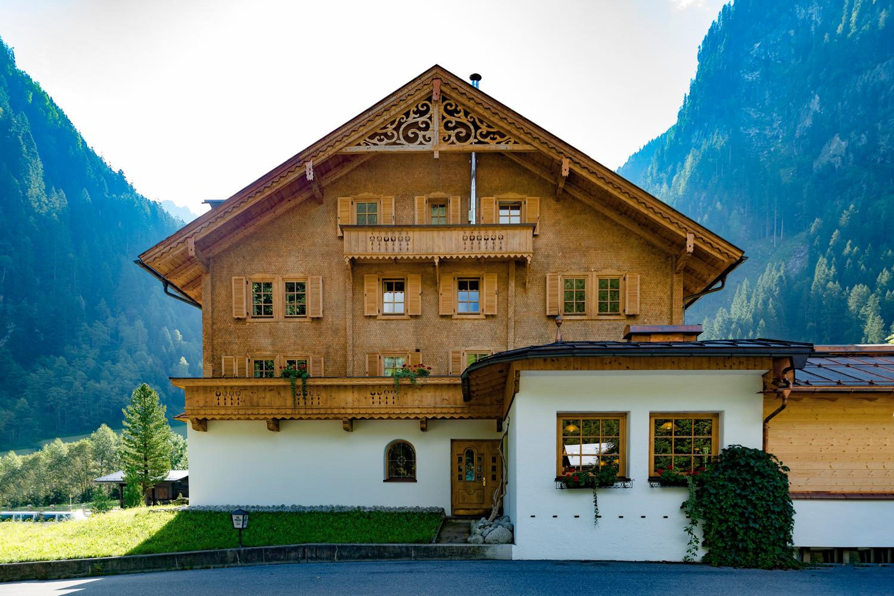 Ferienwohnungen-Gästehaus Altginzling